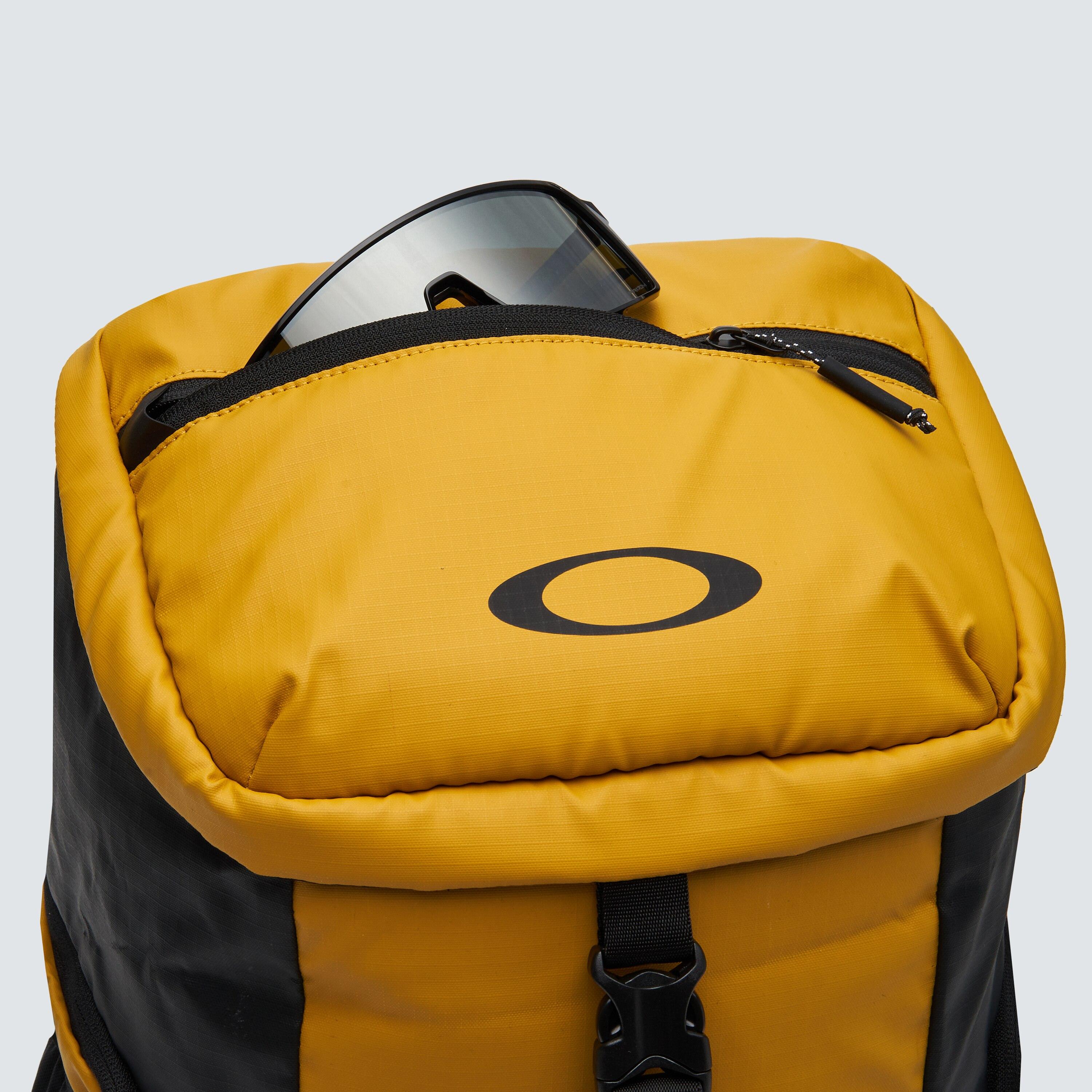 Oakley Road Trip Rc Backpack in Yellow for Men Lyst UK
