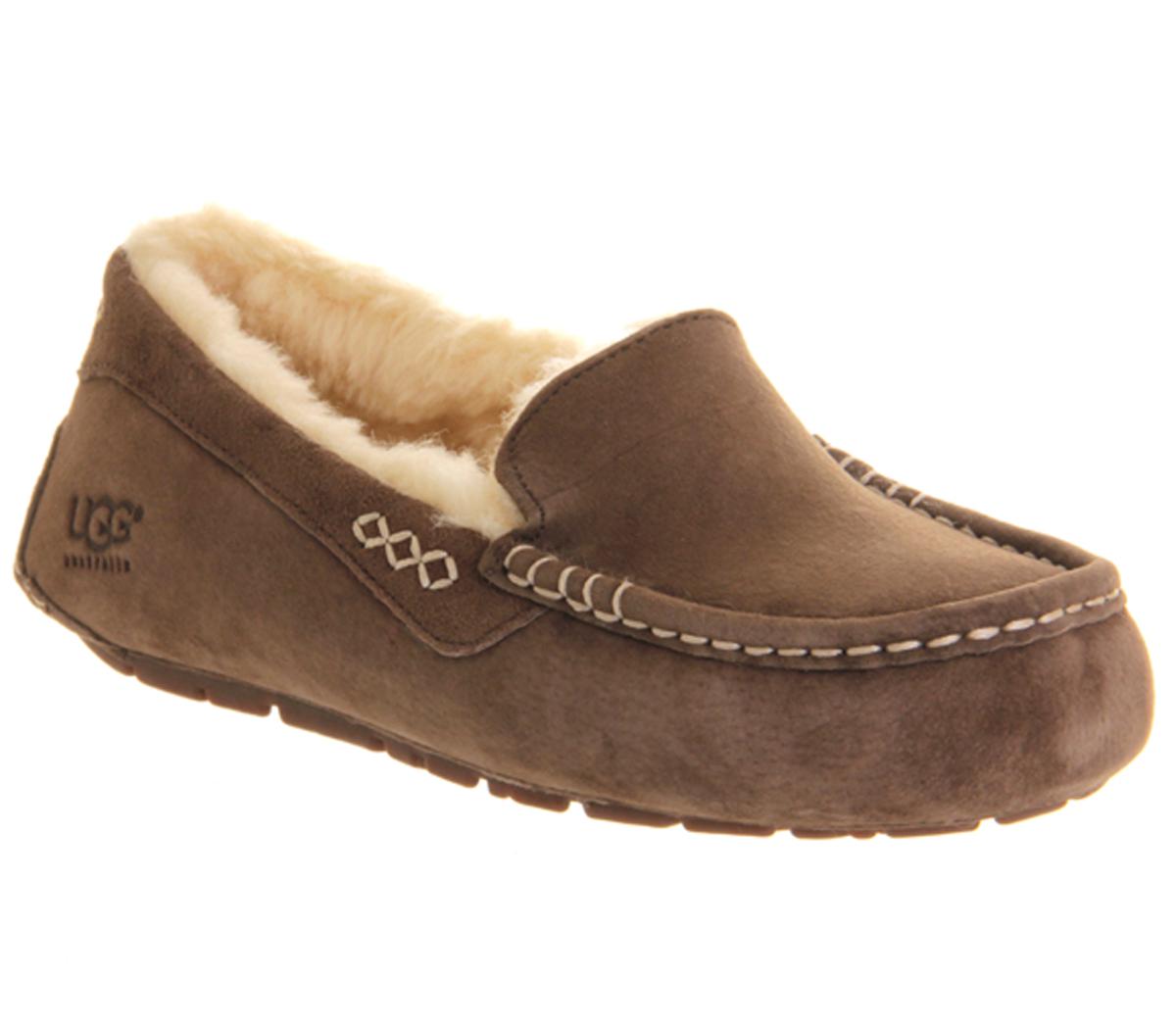 ugg flat slippers