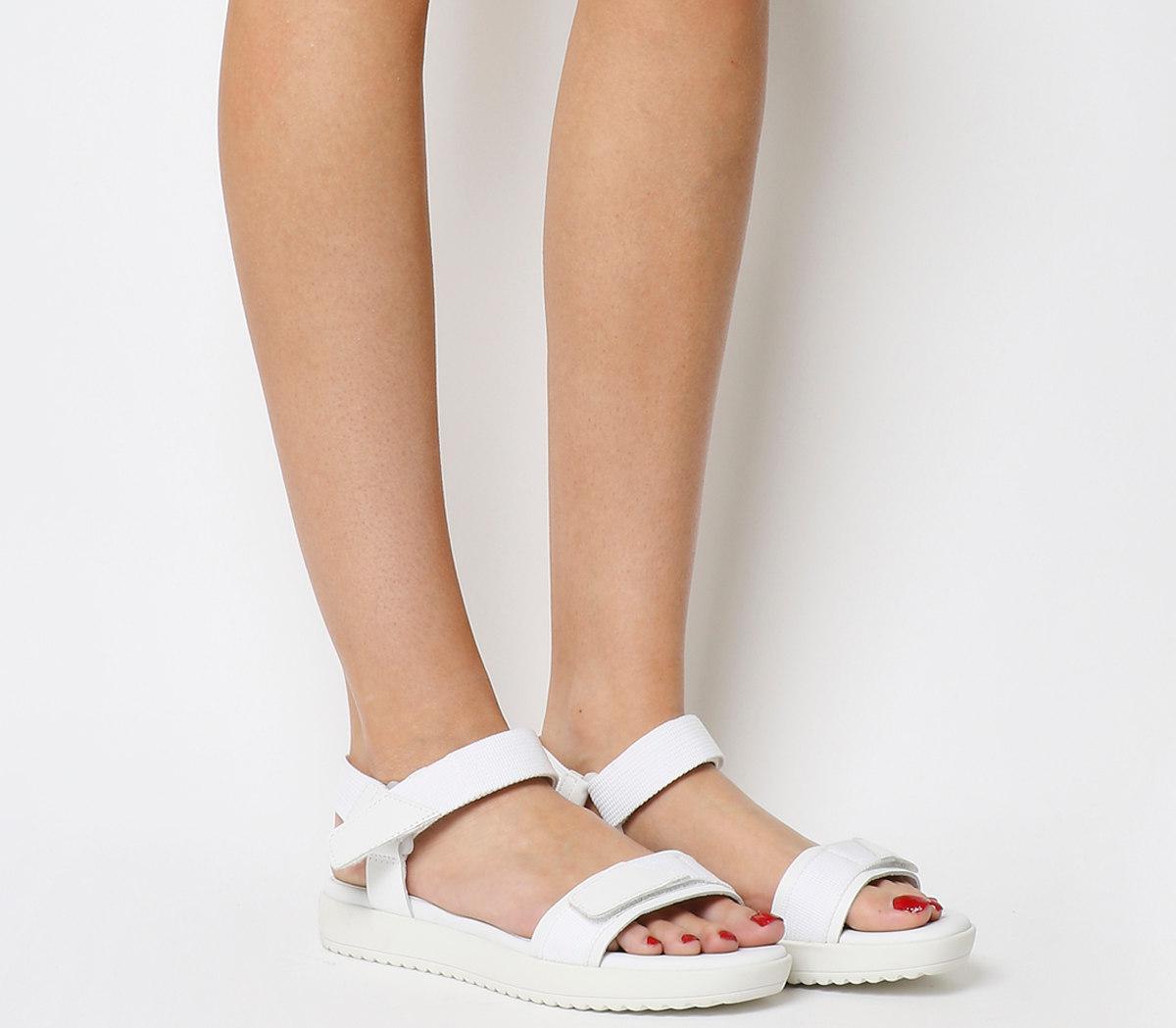 vagabond white sandals