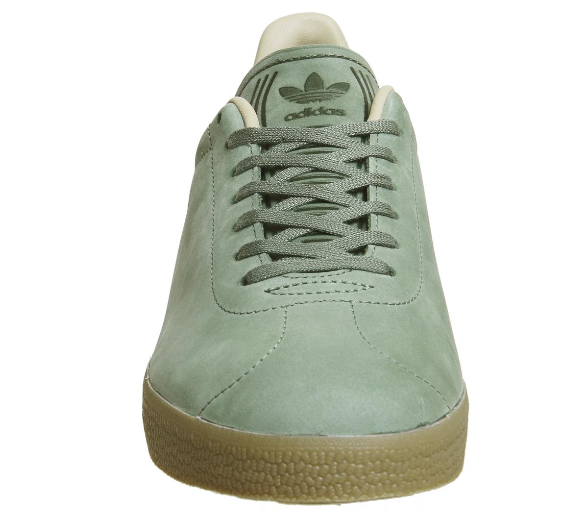 gazelle decon green