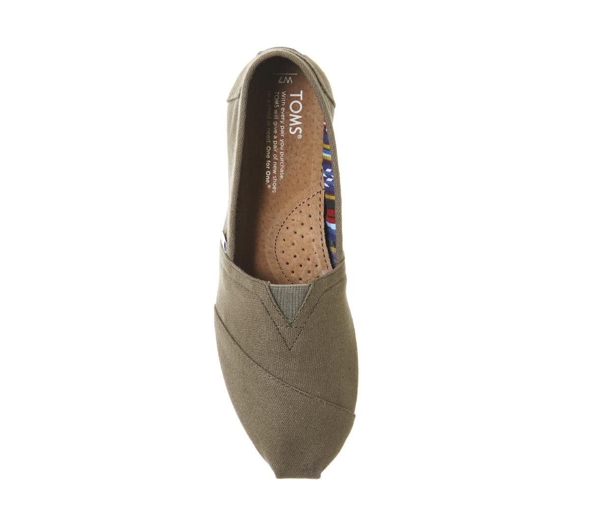 TOMS Canvas Classic Slip Ons in Olive (Green) for Men Lyst