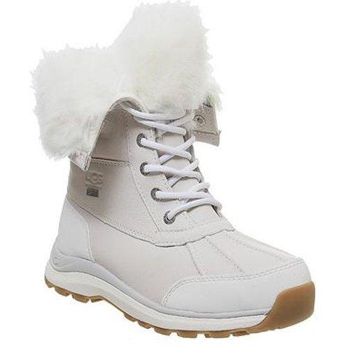 ugg adirondack quilted ski boot in white