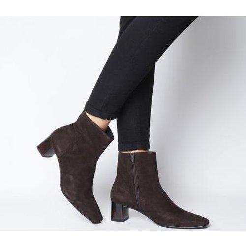 leah chelsea boot