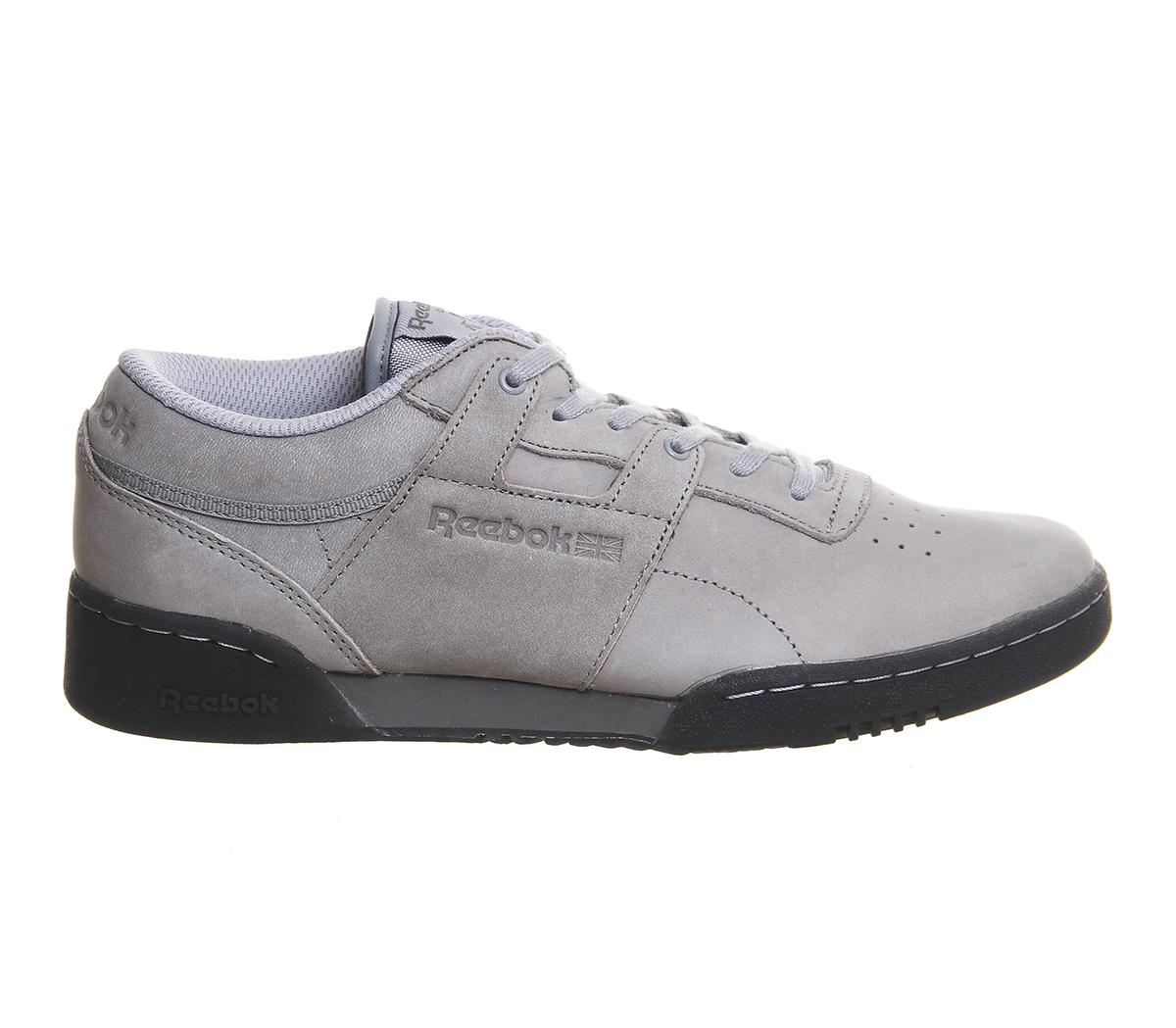 reebok workout low clean sneaker