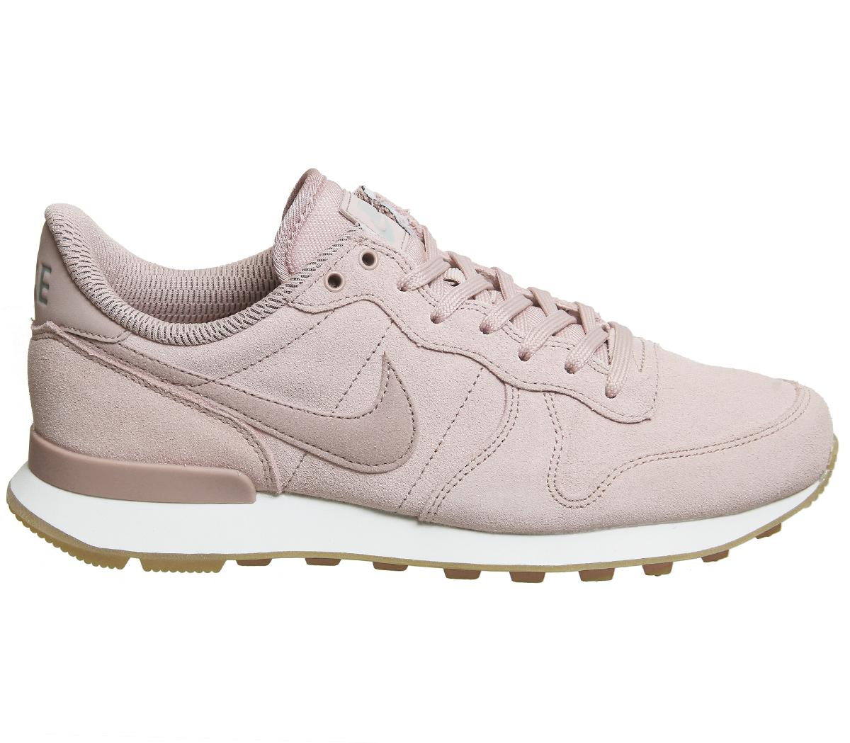 nike pink internationalist trainers