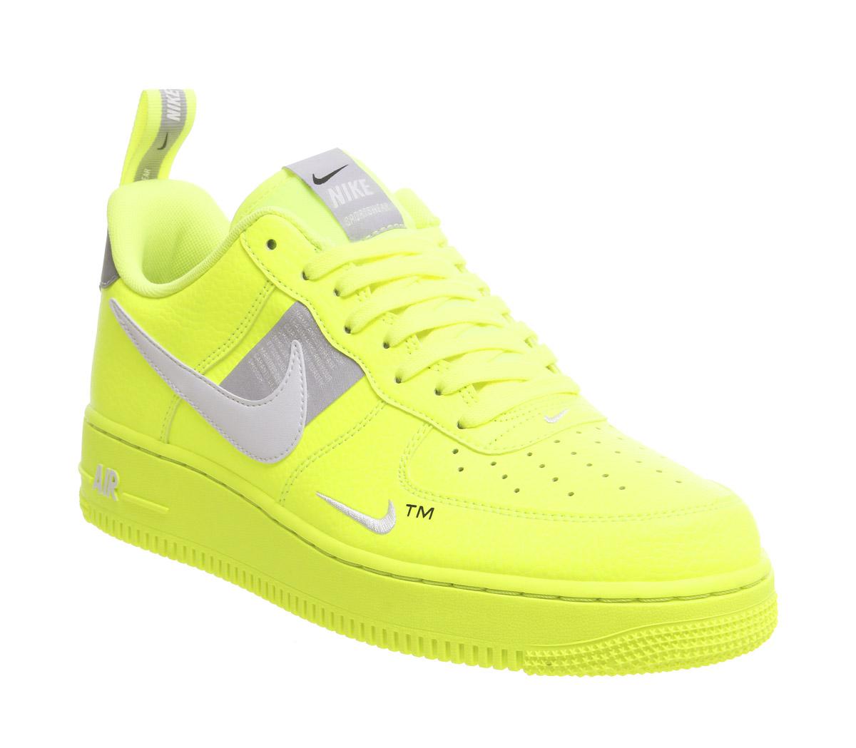 nike yellow air force 1 07 lv8 utility trainers