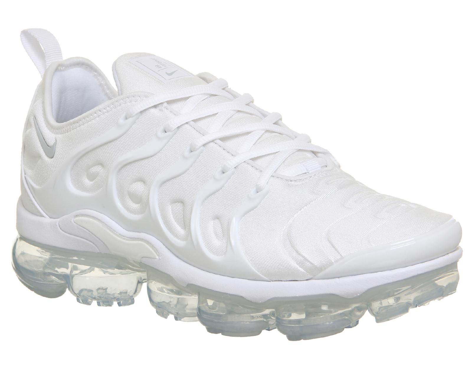 nike white vapormax