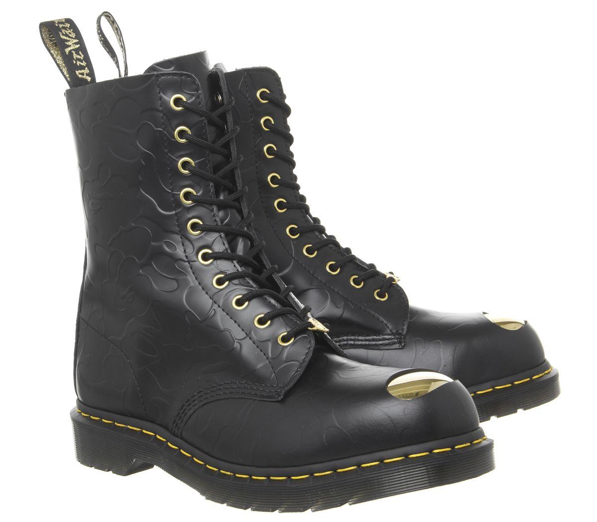 10 hole steel toe dr martens