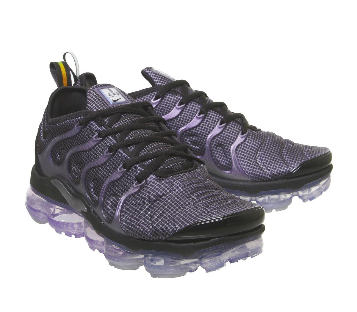 vapormax plus black and aluminum