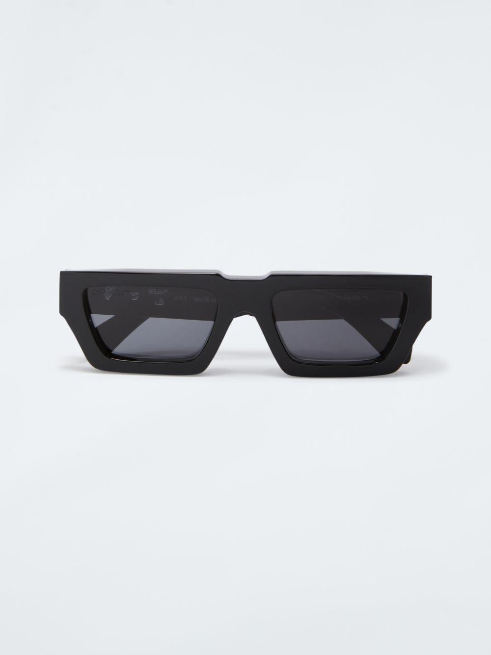 Off-White c/o Virgil Abloh Manchester Sunglasses in Black | Lyst