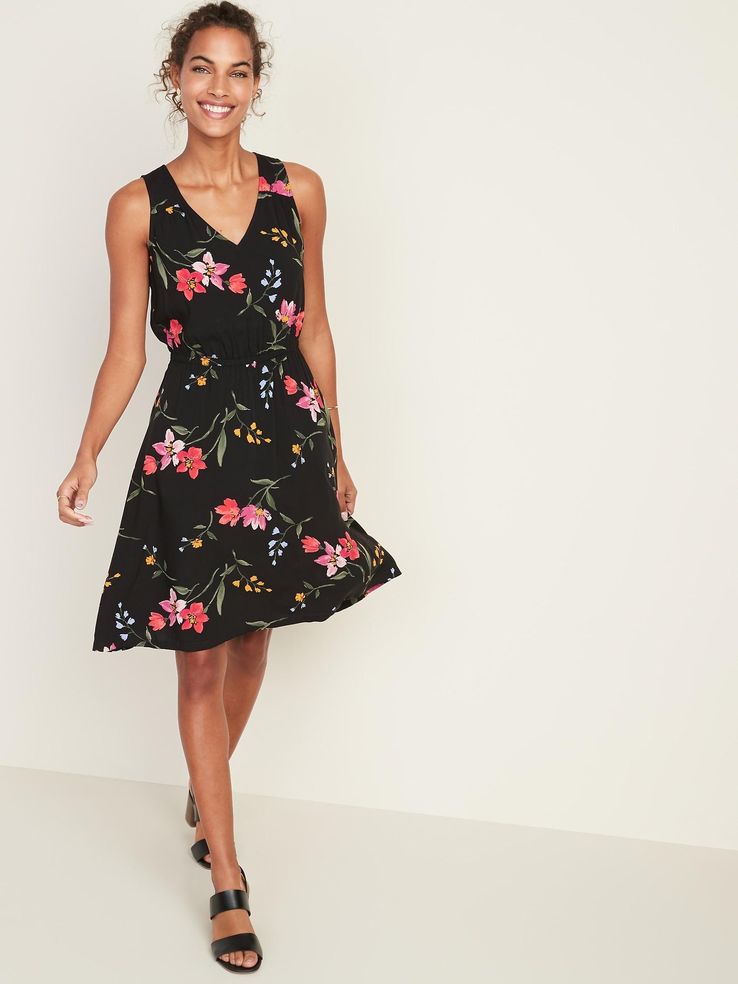 Old Navy Synthetic Sleeveless Waistdefined Vneck Dress