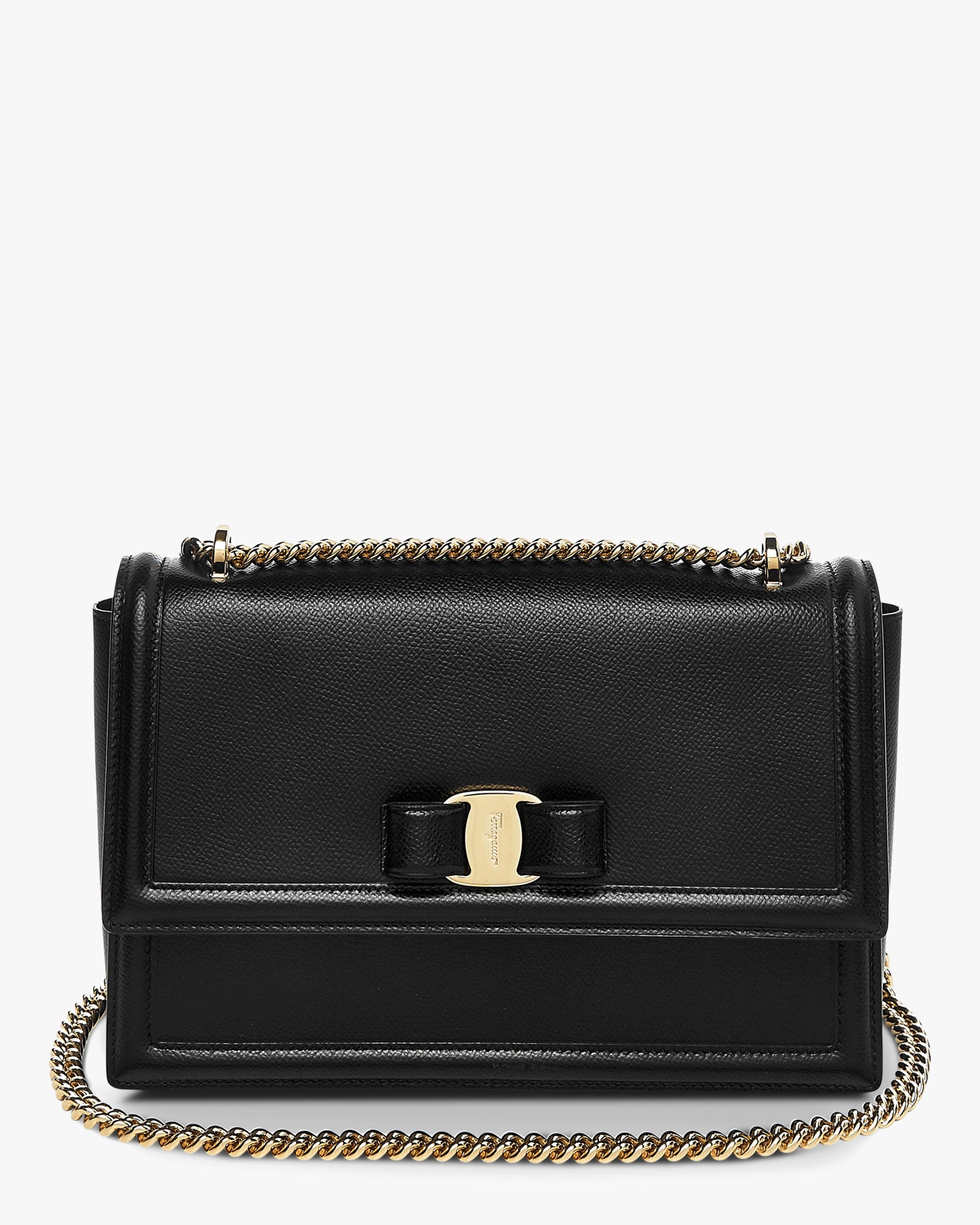 Ferragamo Leather Ginny Medium Shoulder Bag in Nero (Black) - Lyst