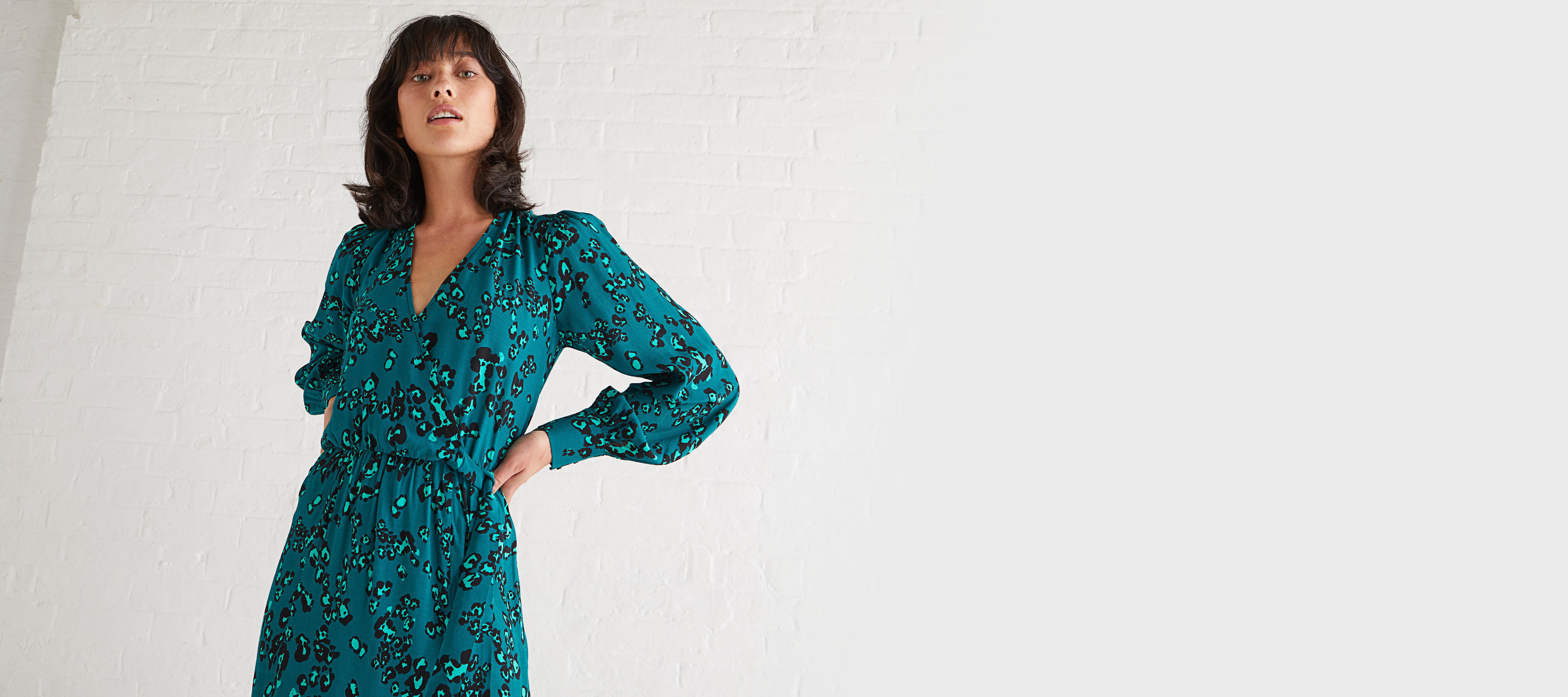 Oliver bonas teal animal print dress top