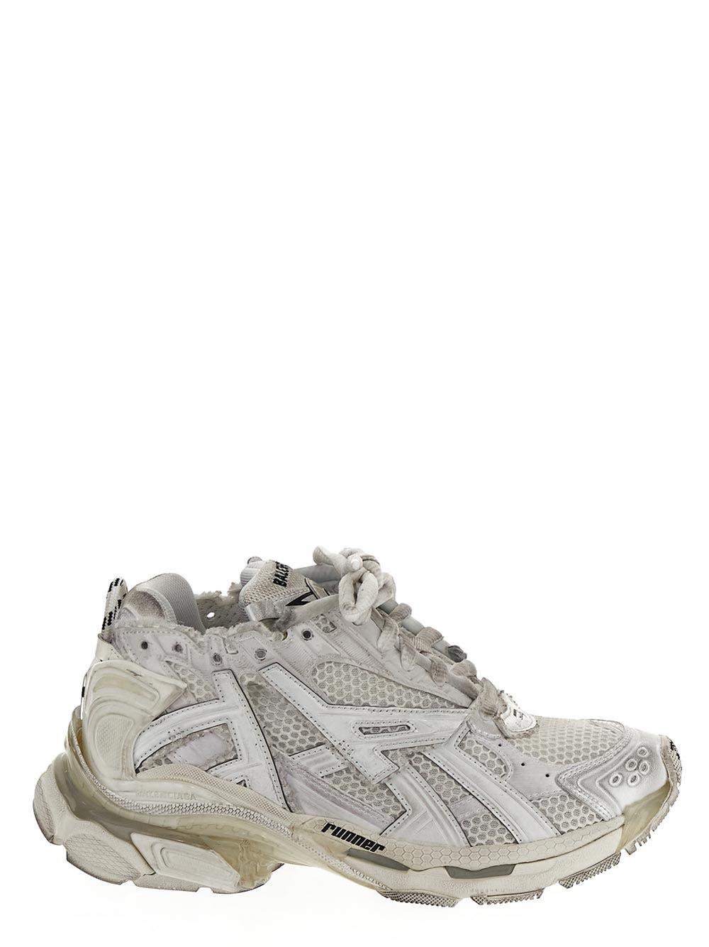 Balenciaga Runner Sneakers in White | Lyst