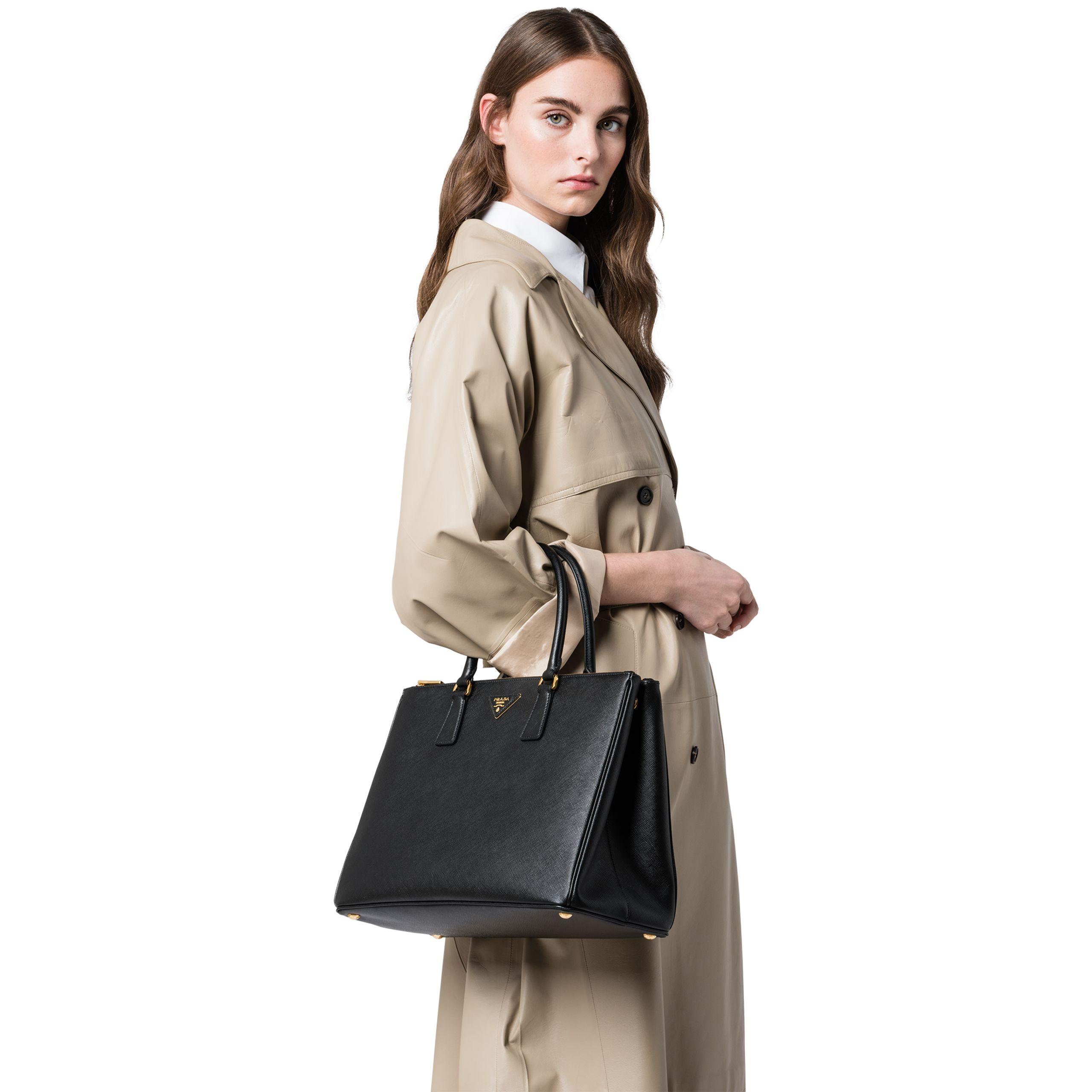 Prada Galleria Large Saffiano Leather Bag in Black - Lyst