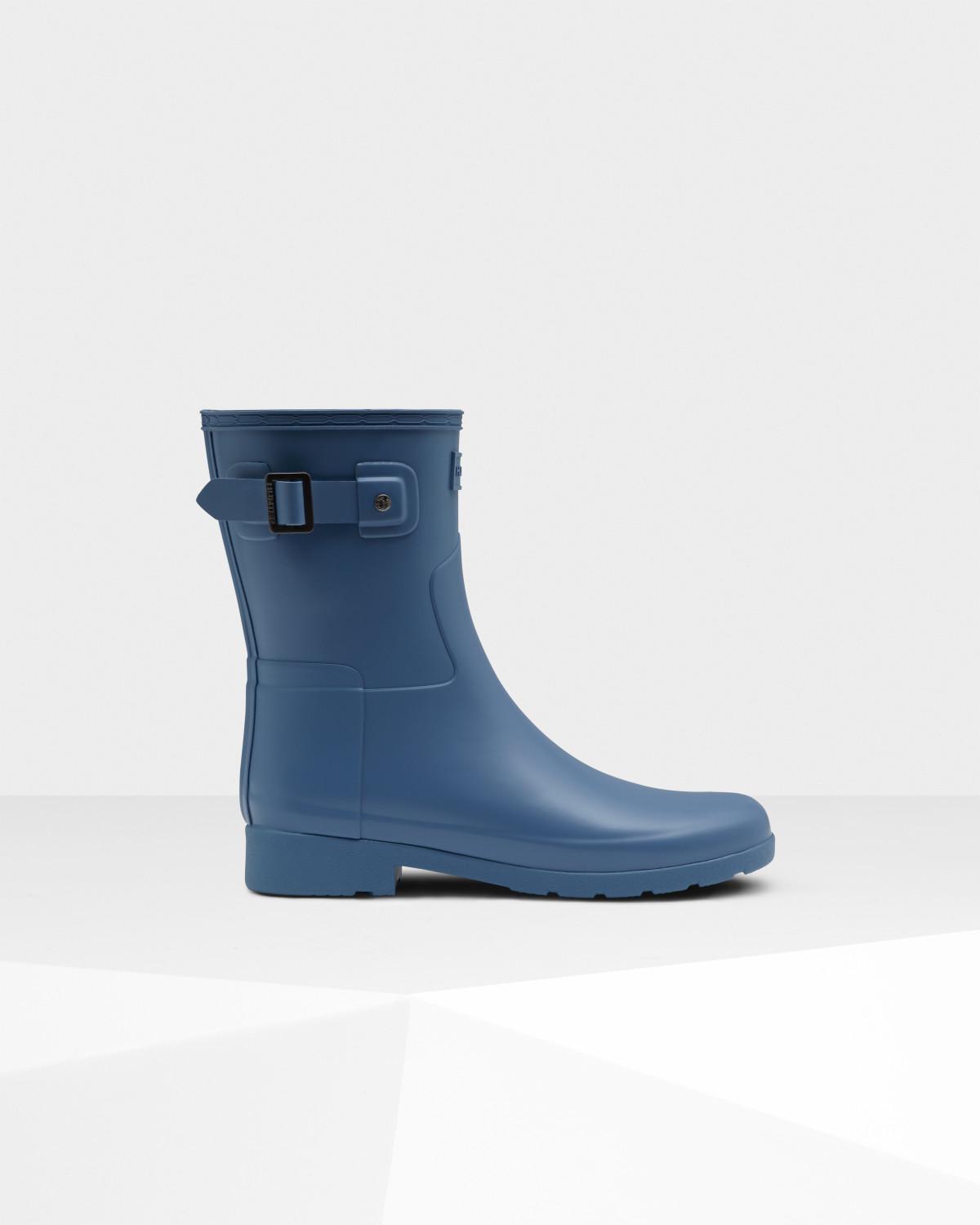 women's refined slim fit short rain boots