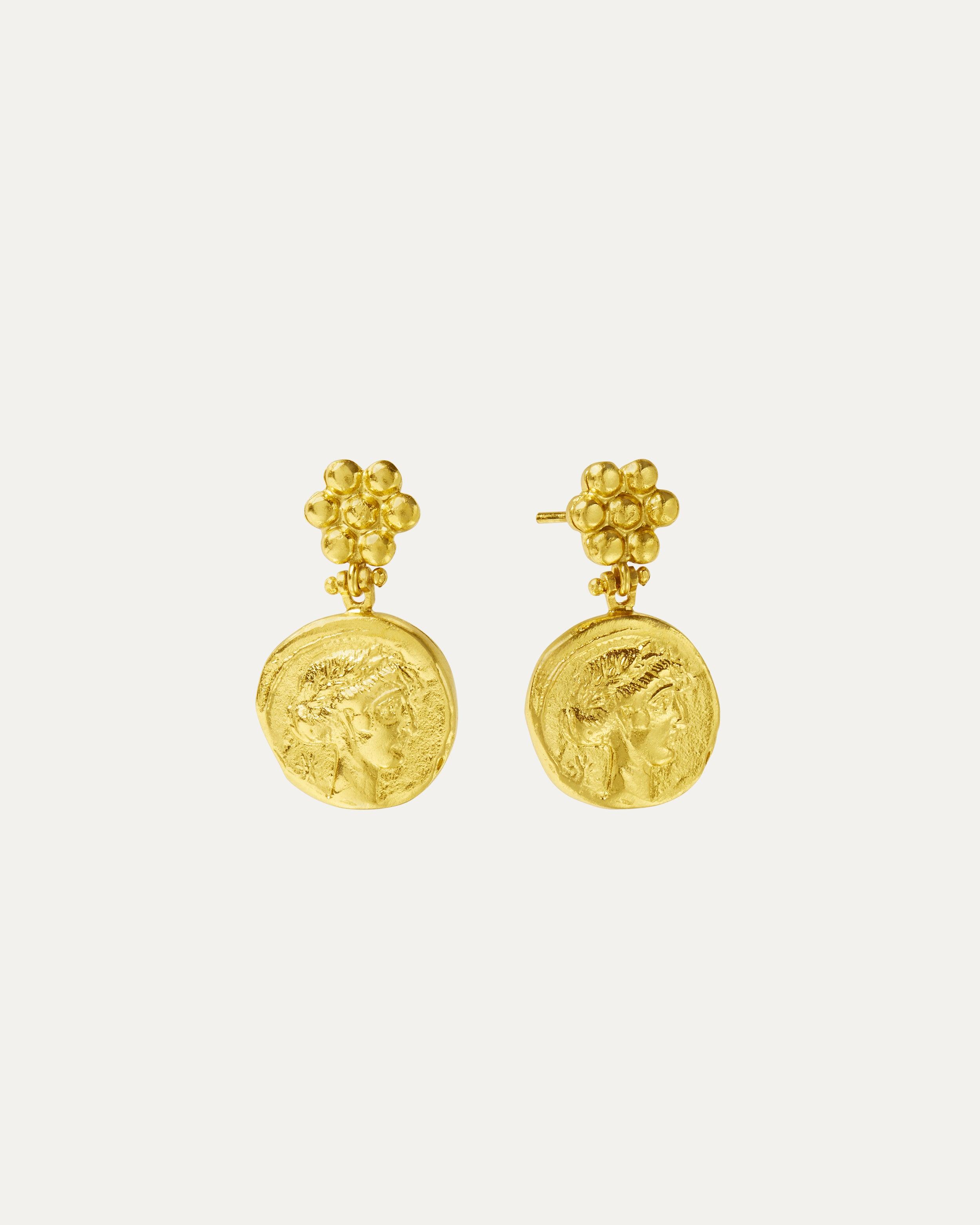 Ottoman Hands Goddess Demeter Coin Stud Earrings in Metallic Lyst