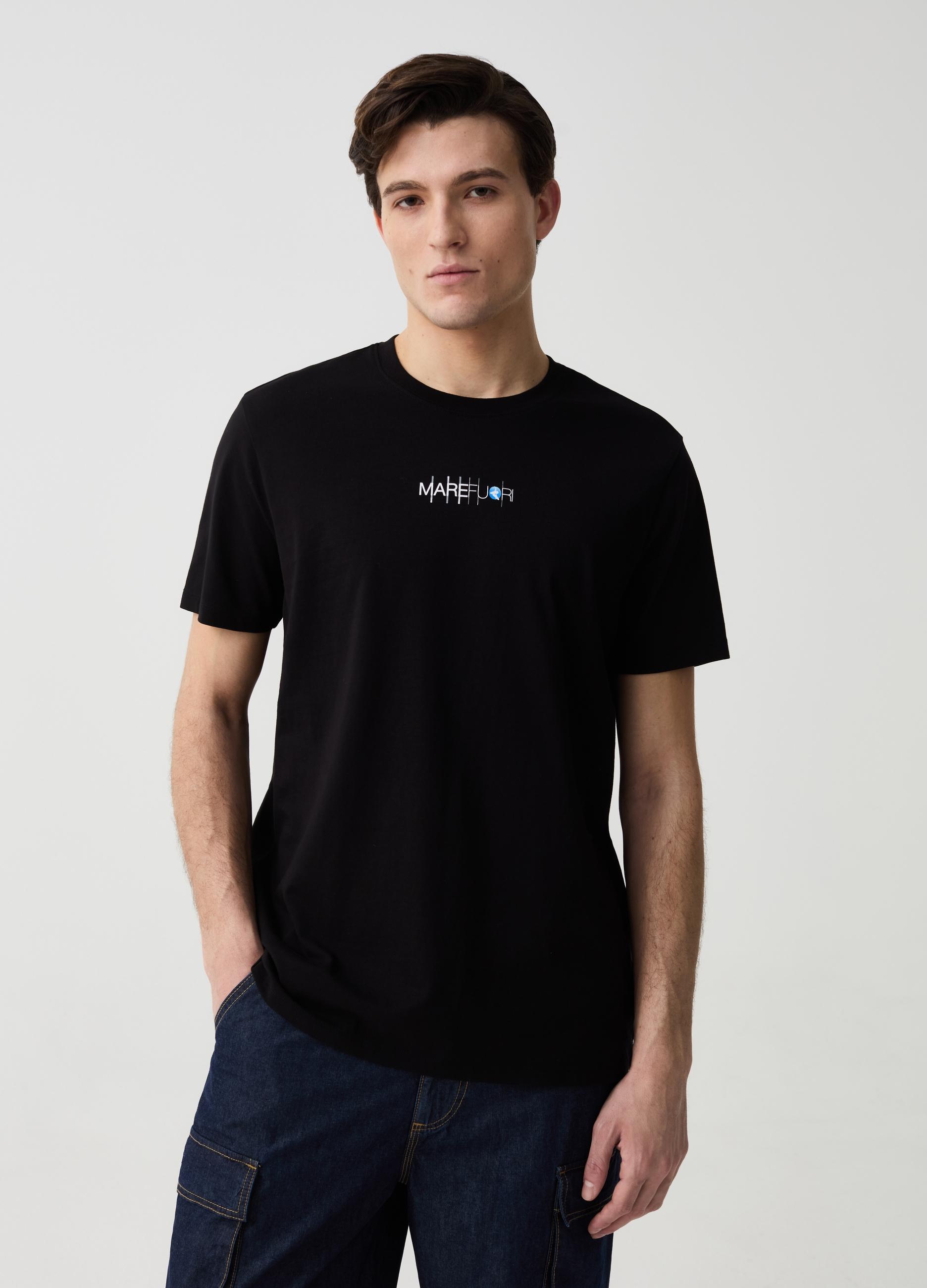 T Shirt Con Maxi Stampa Mare Fuori Uomo Taglia da Uomo di OVS in Nero Lyst