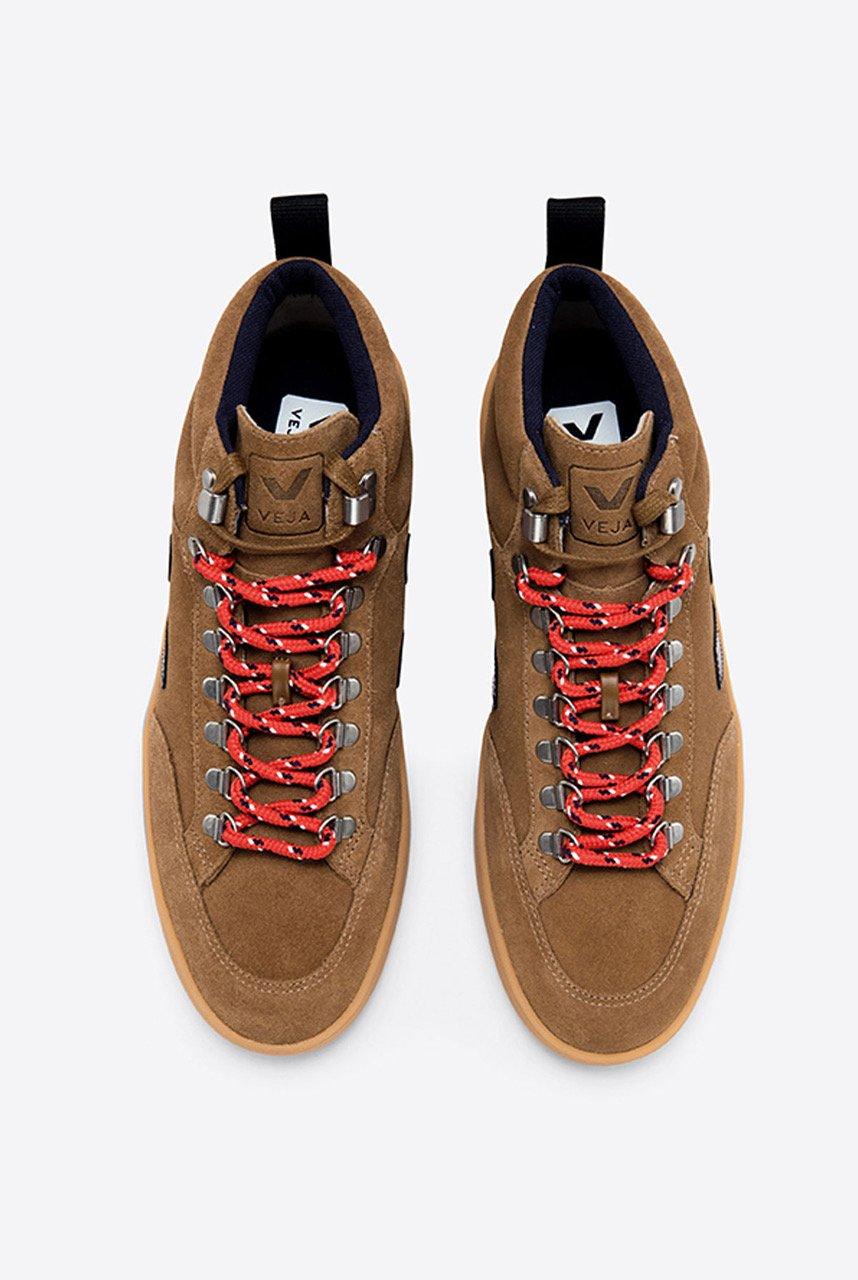 veja walking boots