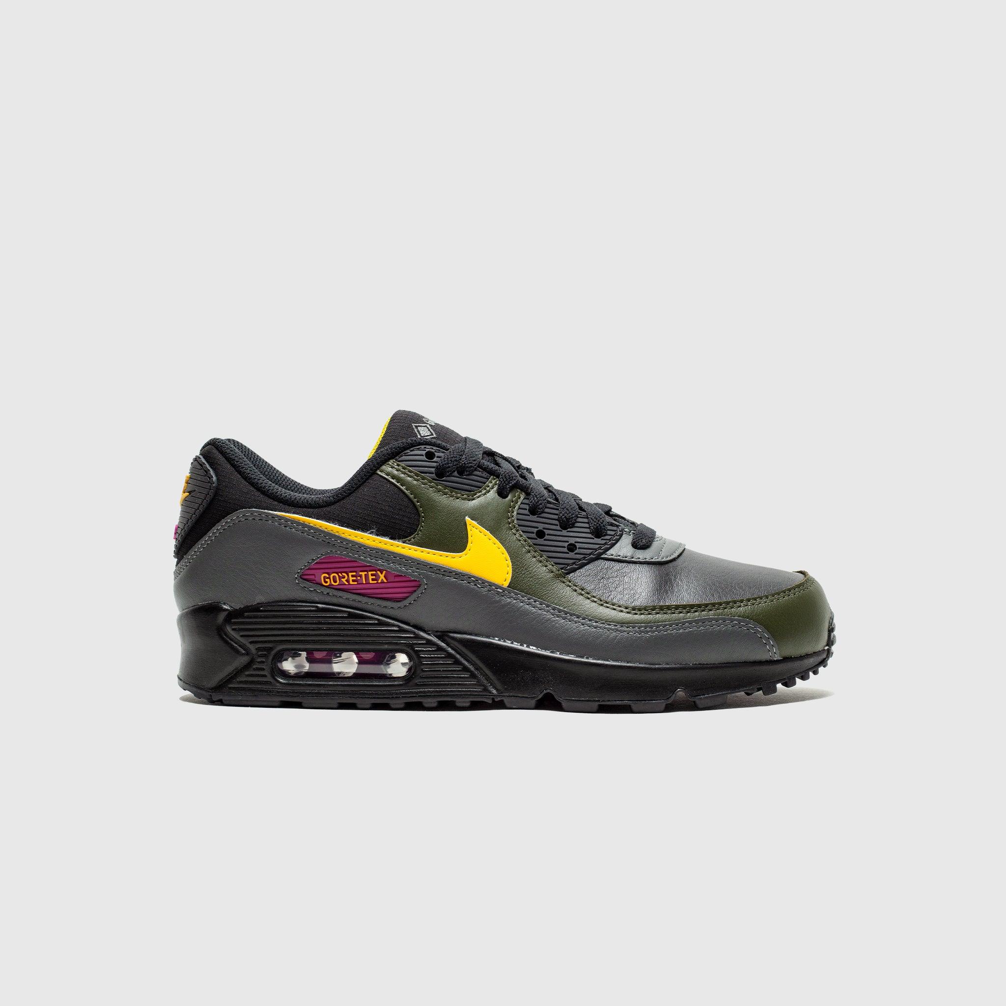 Nike Air Max 90 Gtx Shoes for Men | Lyst