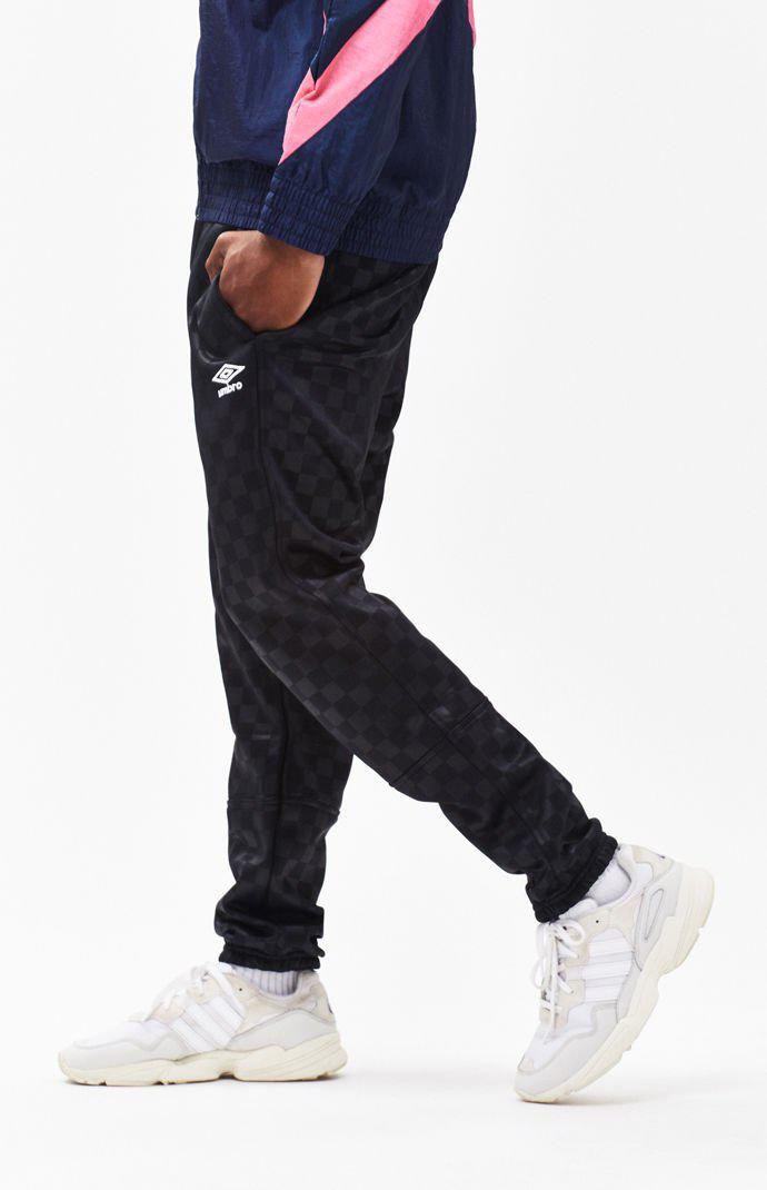 Umbro Checkerboard Track Pants in Black for Men | Lyst