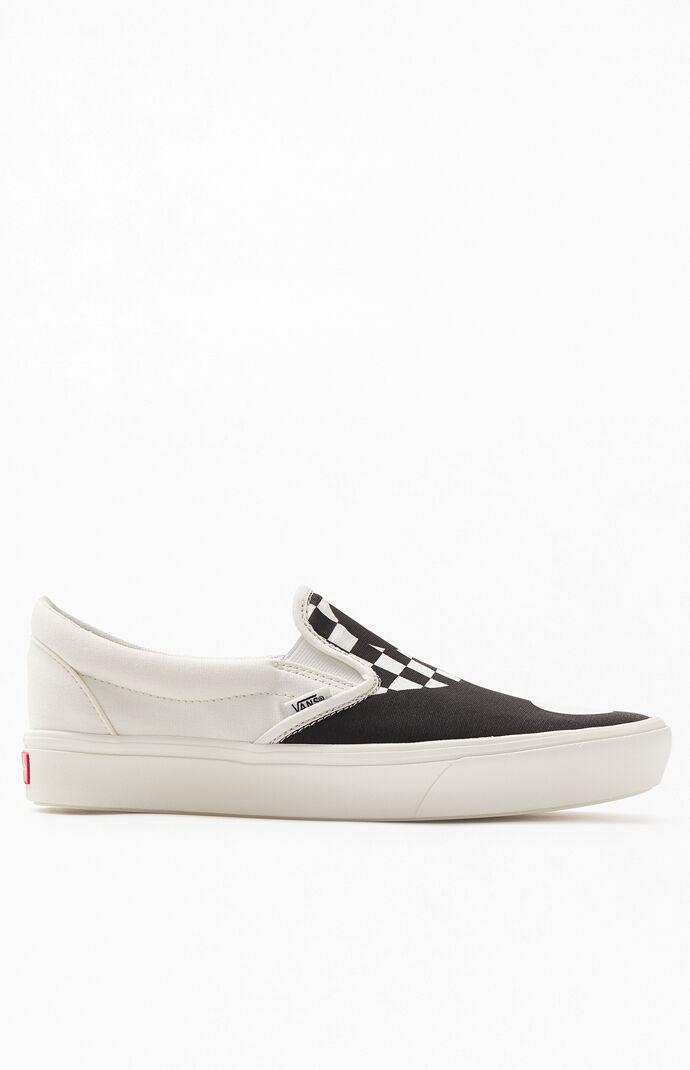 Vans Comfy Cush Yin & Yang Slip-on Shoes in Black for Men | Lyst
