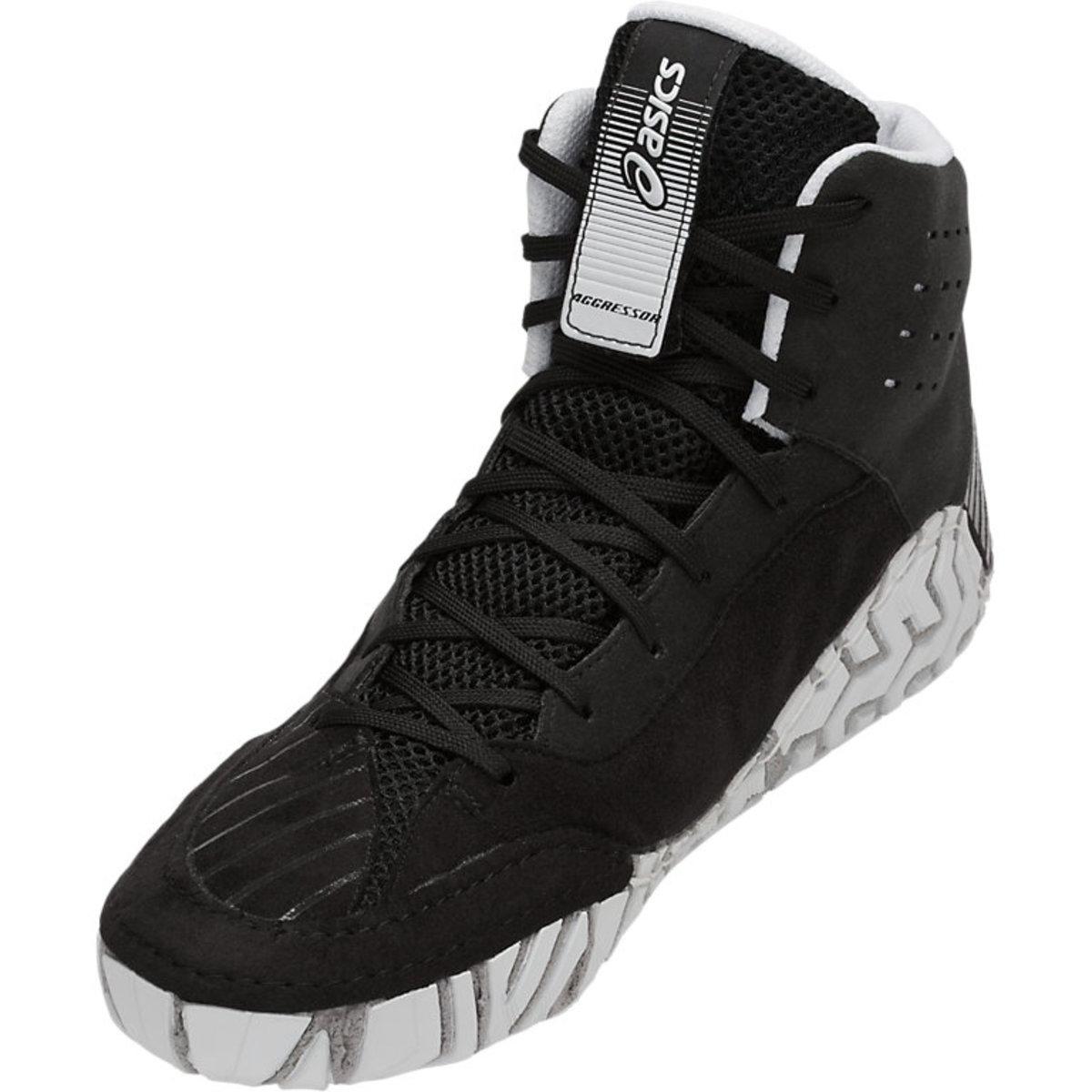 asics aggressor 4 iron