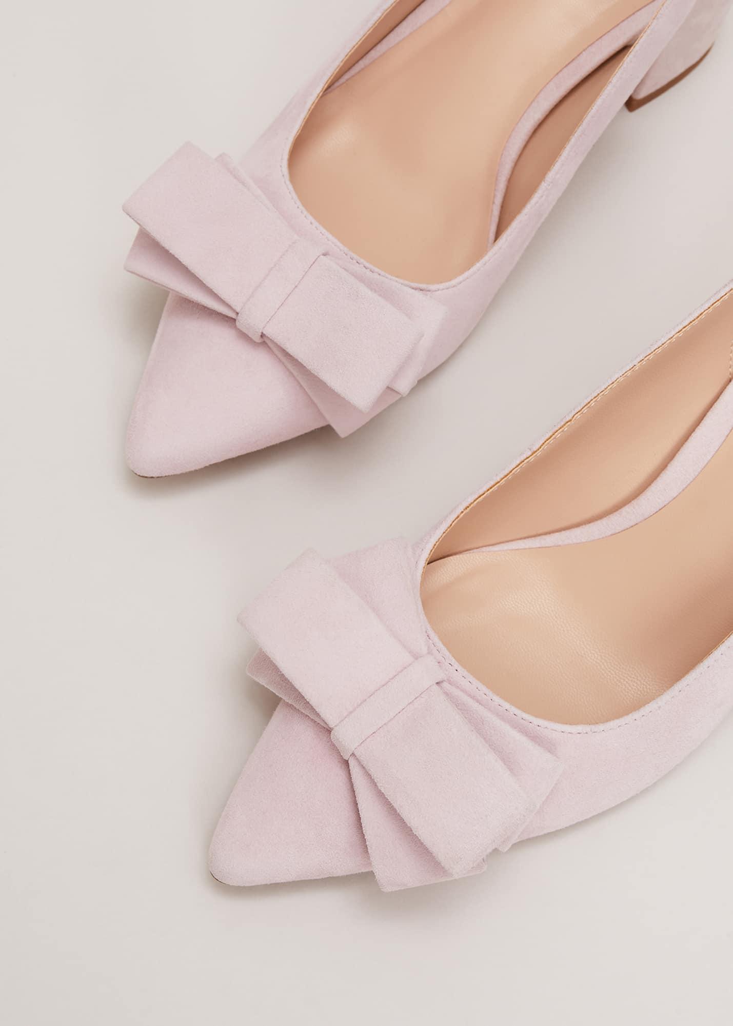 Flat shoes with hot sale bows on front