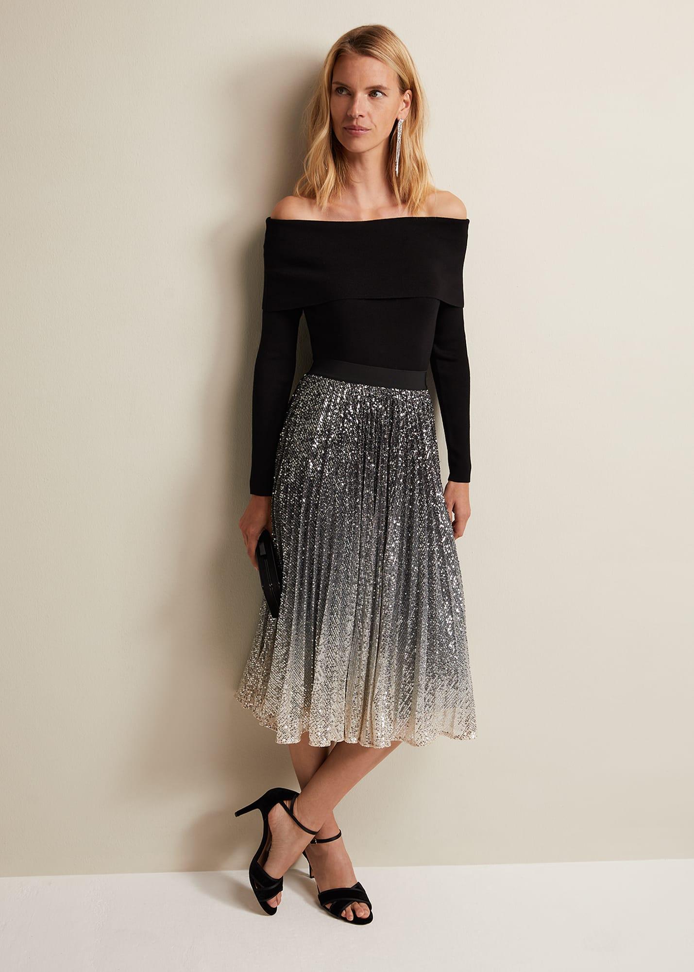 Black sparkly 2024 pleated skirt