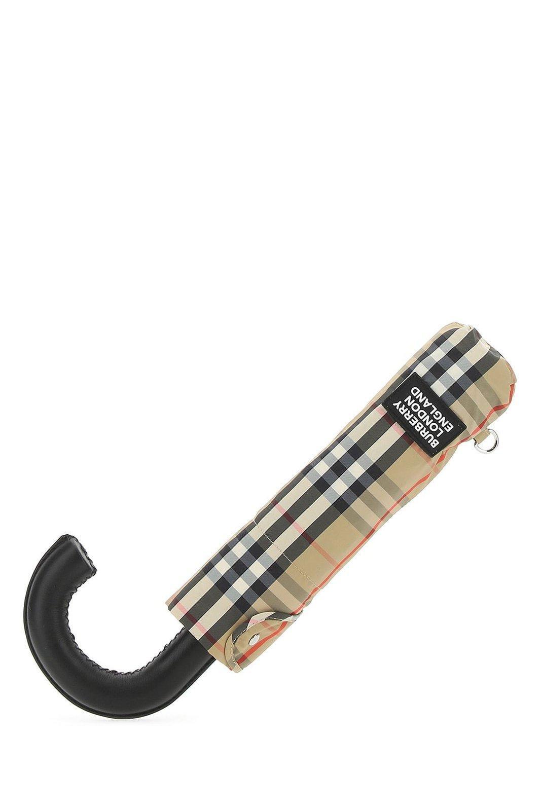 Burberry hotsell folding umbrella