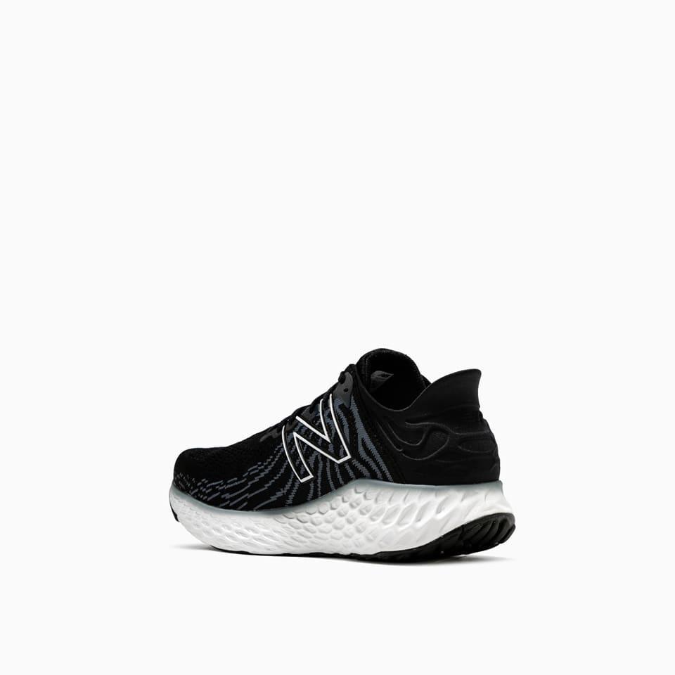 New Balance Sneakers M1080i11 - Men in Black for Men - Save 36% | Lyst