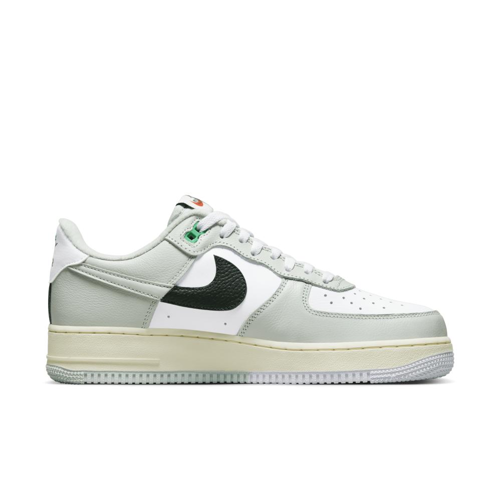 Nike Air Force 1 07 Lv8 in White | Lyst