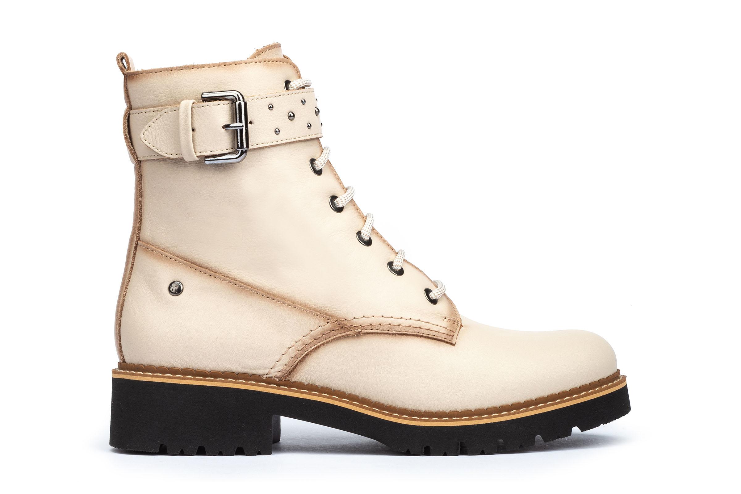 pikolinos vicar bootie