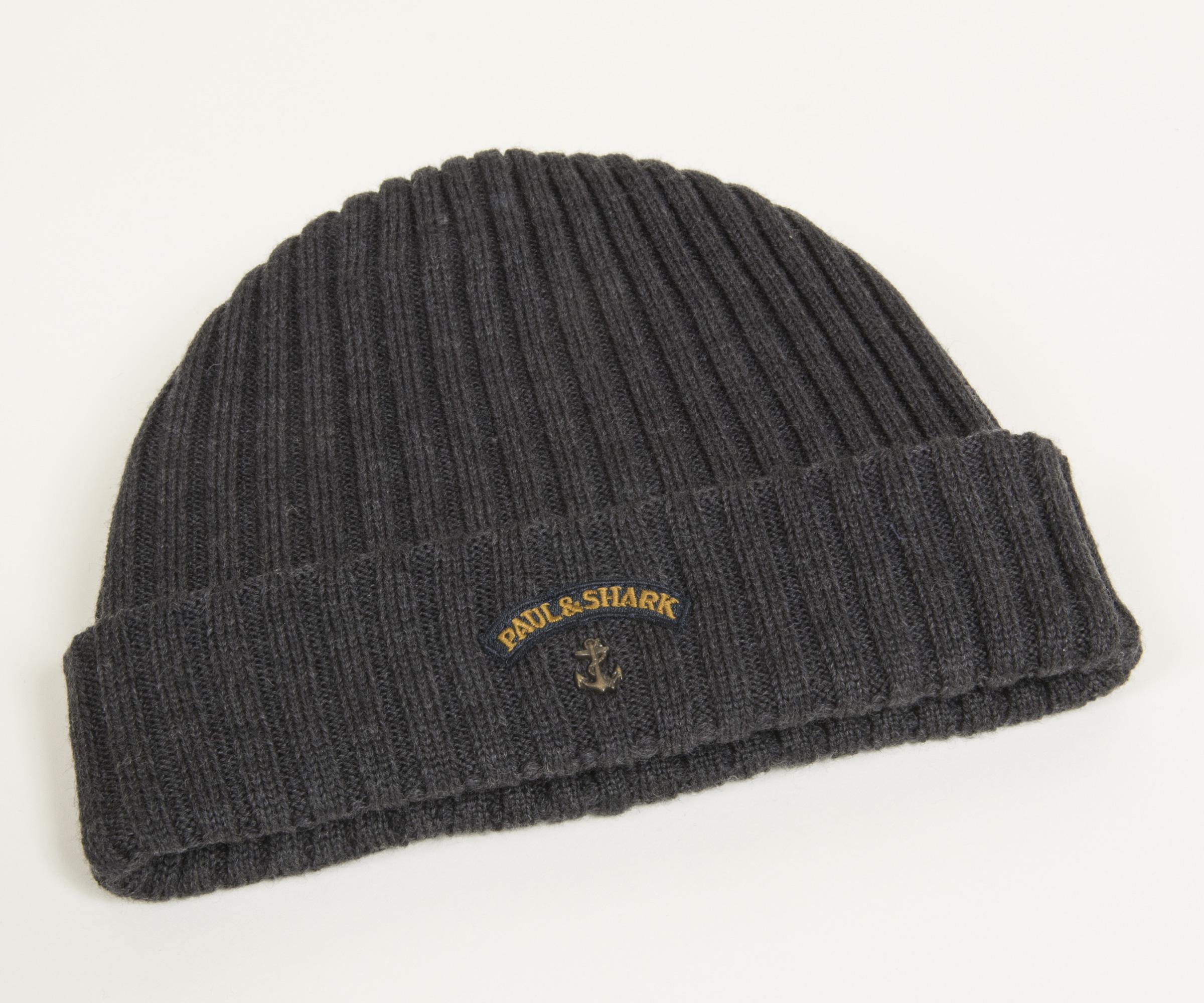 paul and shark anchor beanie