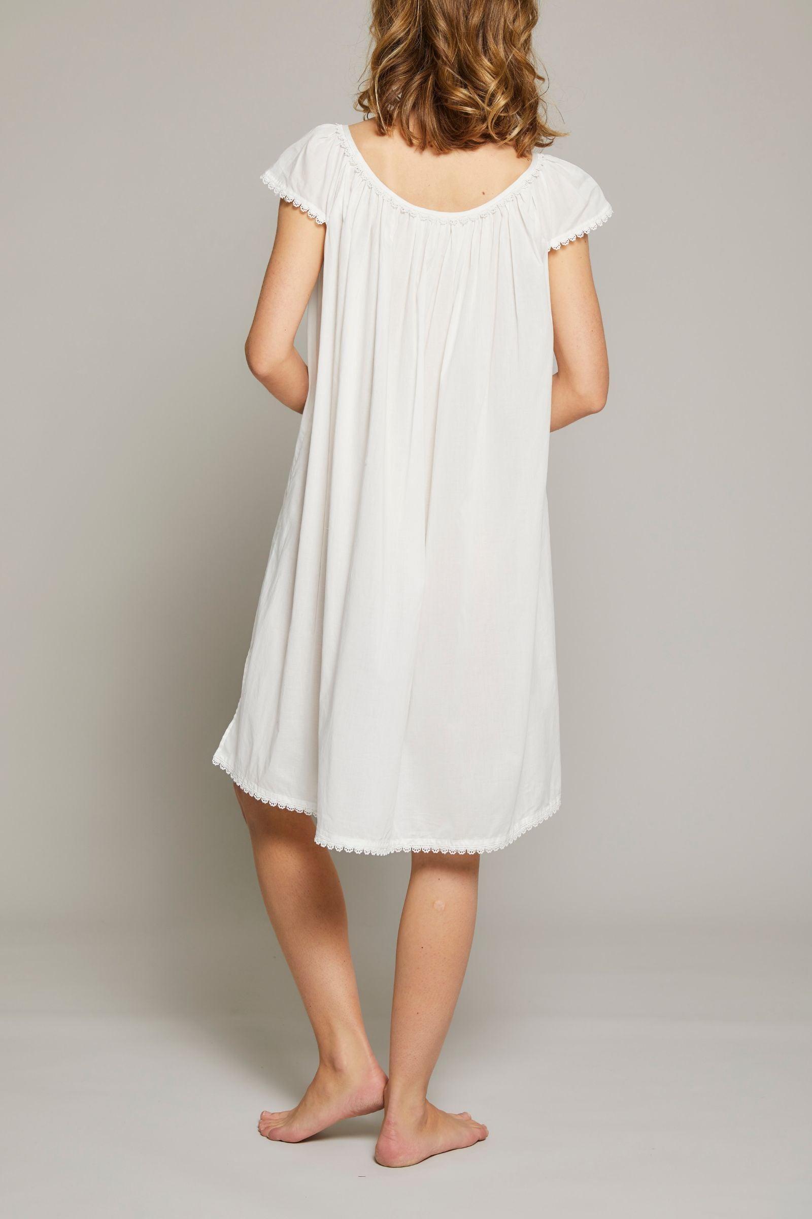 Pour Les Femmes Cotton Nightgown With Flower Trim in White | Lyst