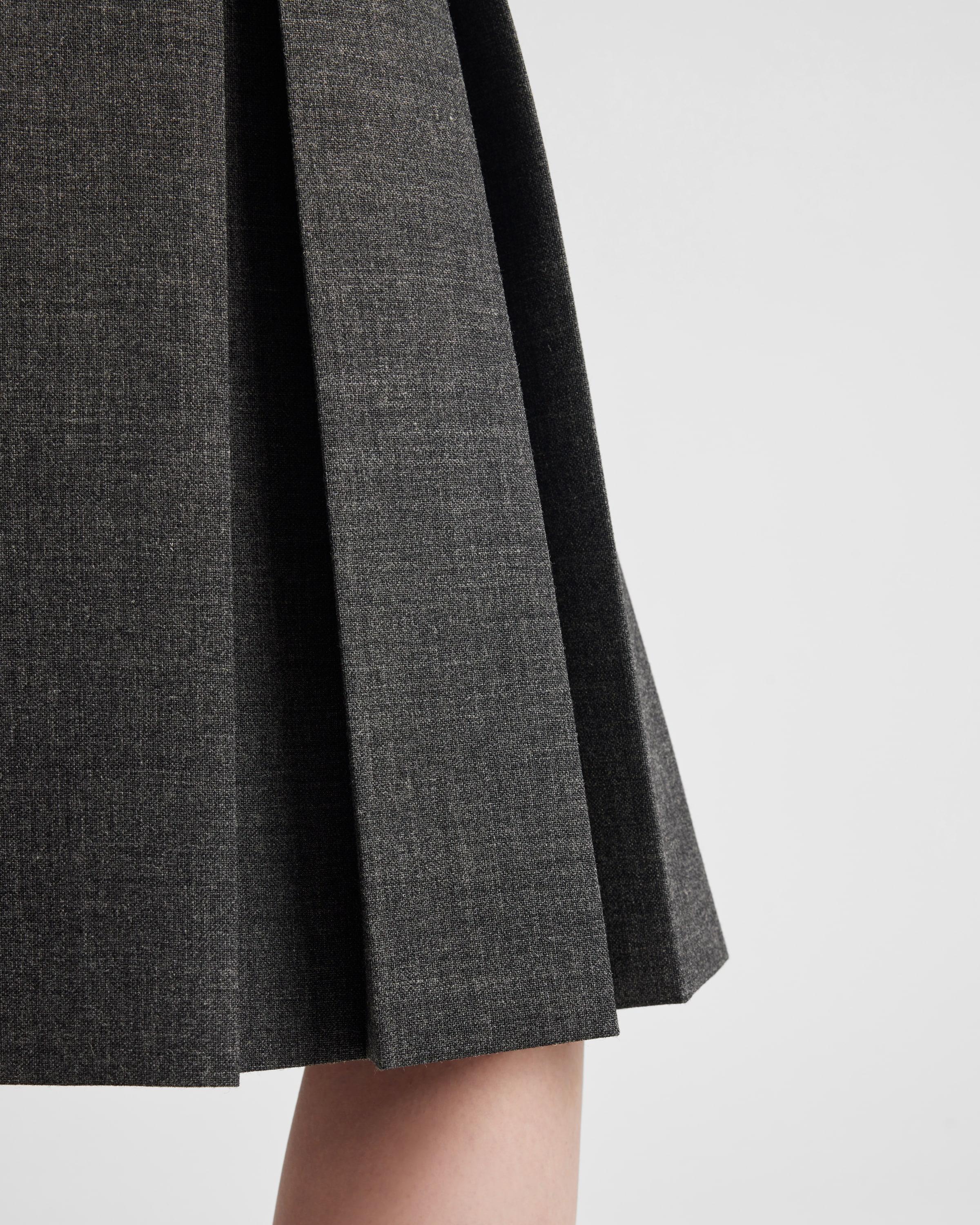 【日本入手困難】プラダ Rush stitch skirt with belt スカート Slate Gray Rush Stitch Skirt With Belt | PRADA