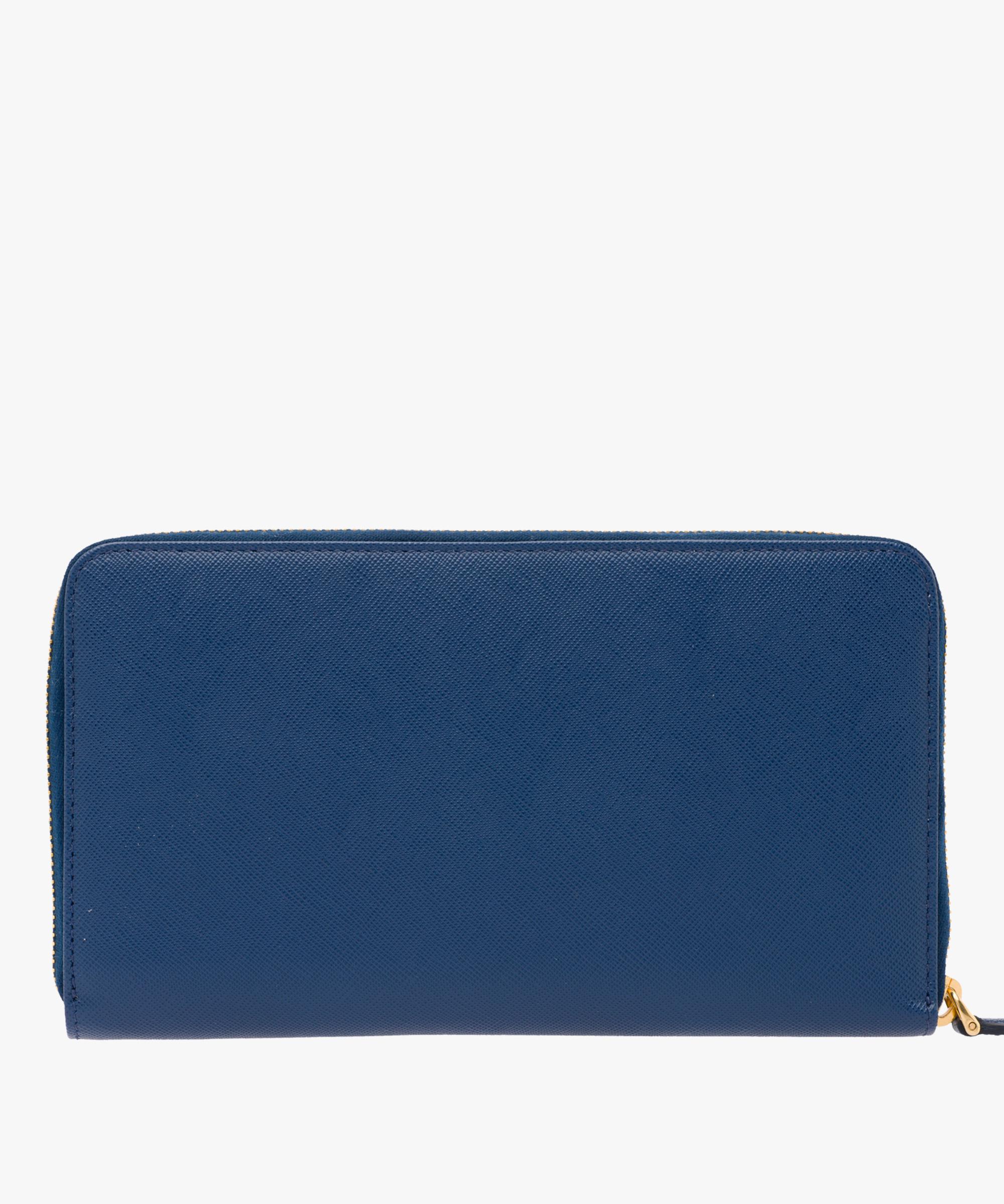 Prada Large Saffiano Leather Wallet in Cornflower Blue (Blue) - Lyst