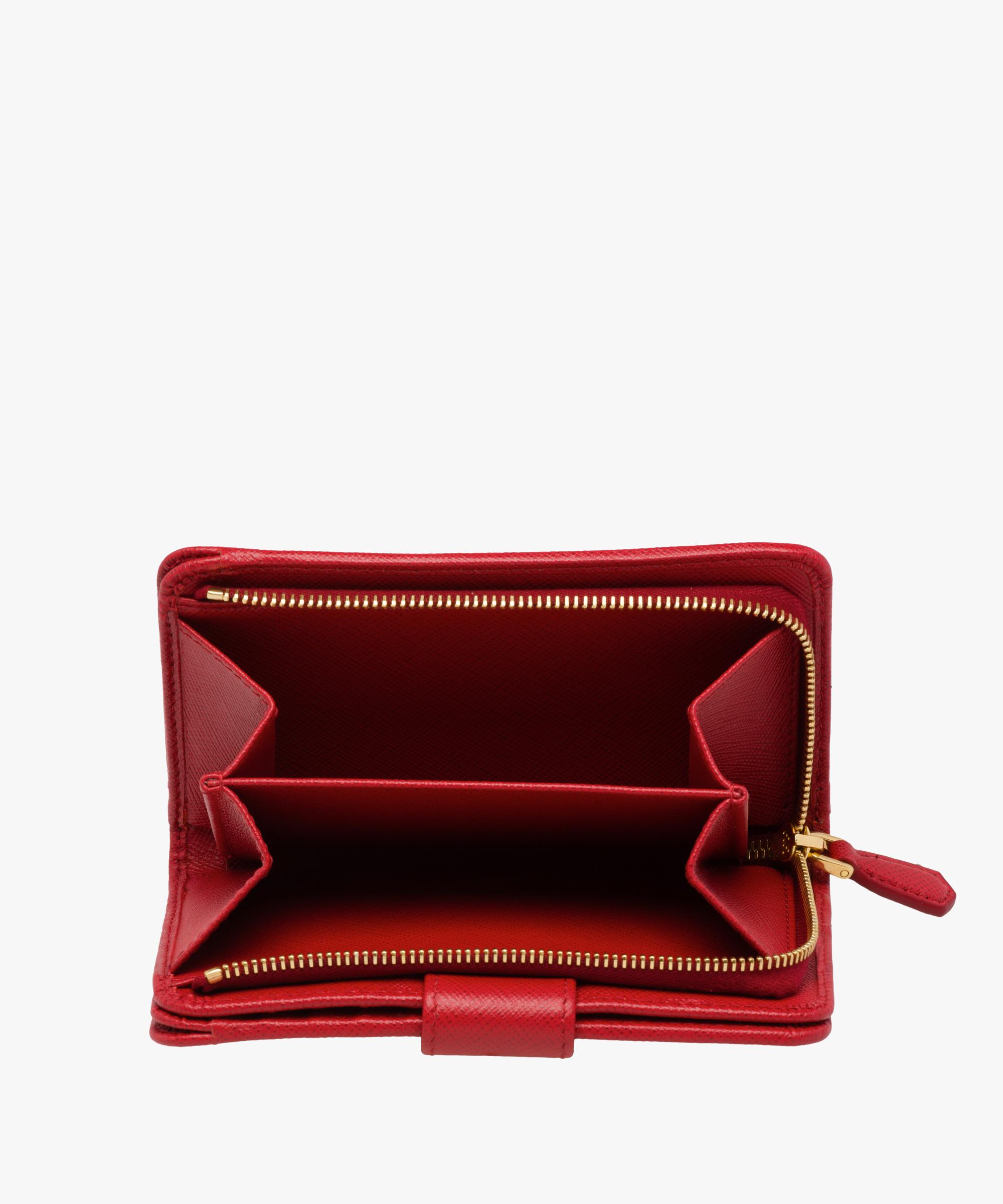 prada medium saffiano tab wallet