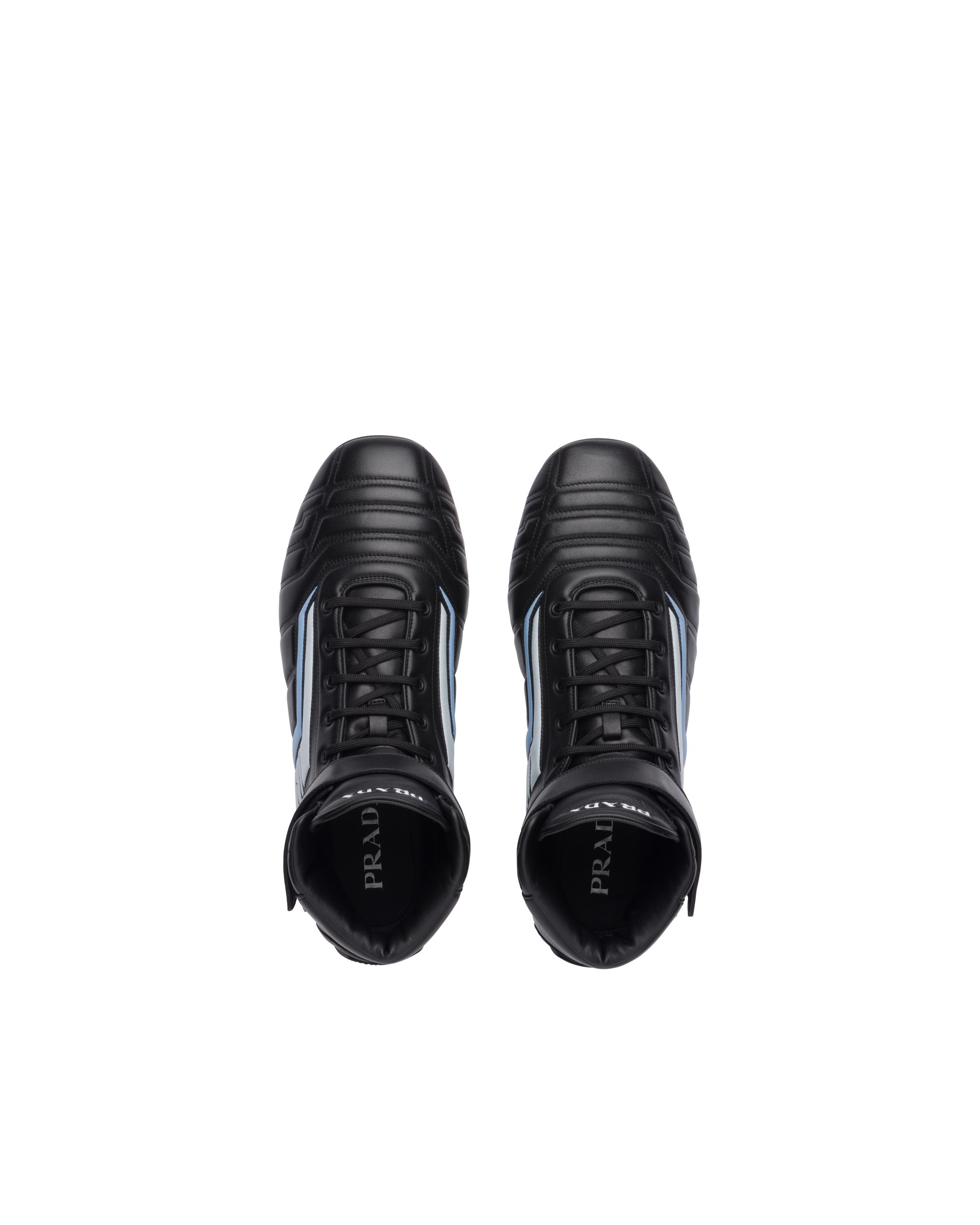 prada rev