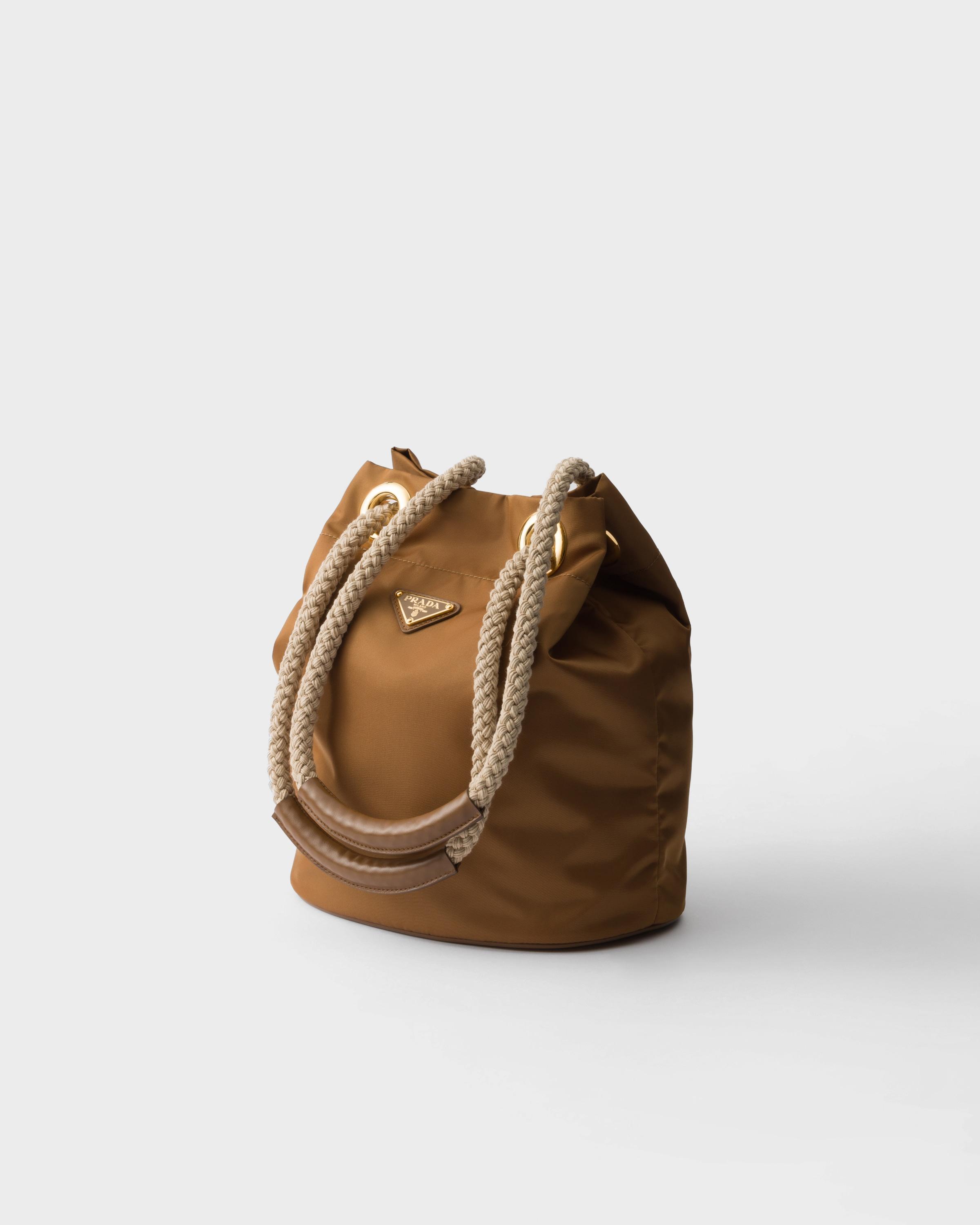 ショルダーバッグ・ポシェット Prada Sand Re-Nylon Prada Mariner Bucket Bag Prada Mariner Re-Nylon Small Bucket Bag | Neiman Marcus