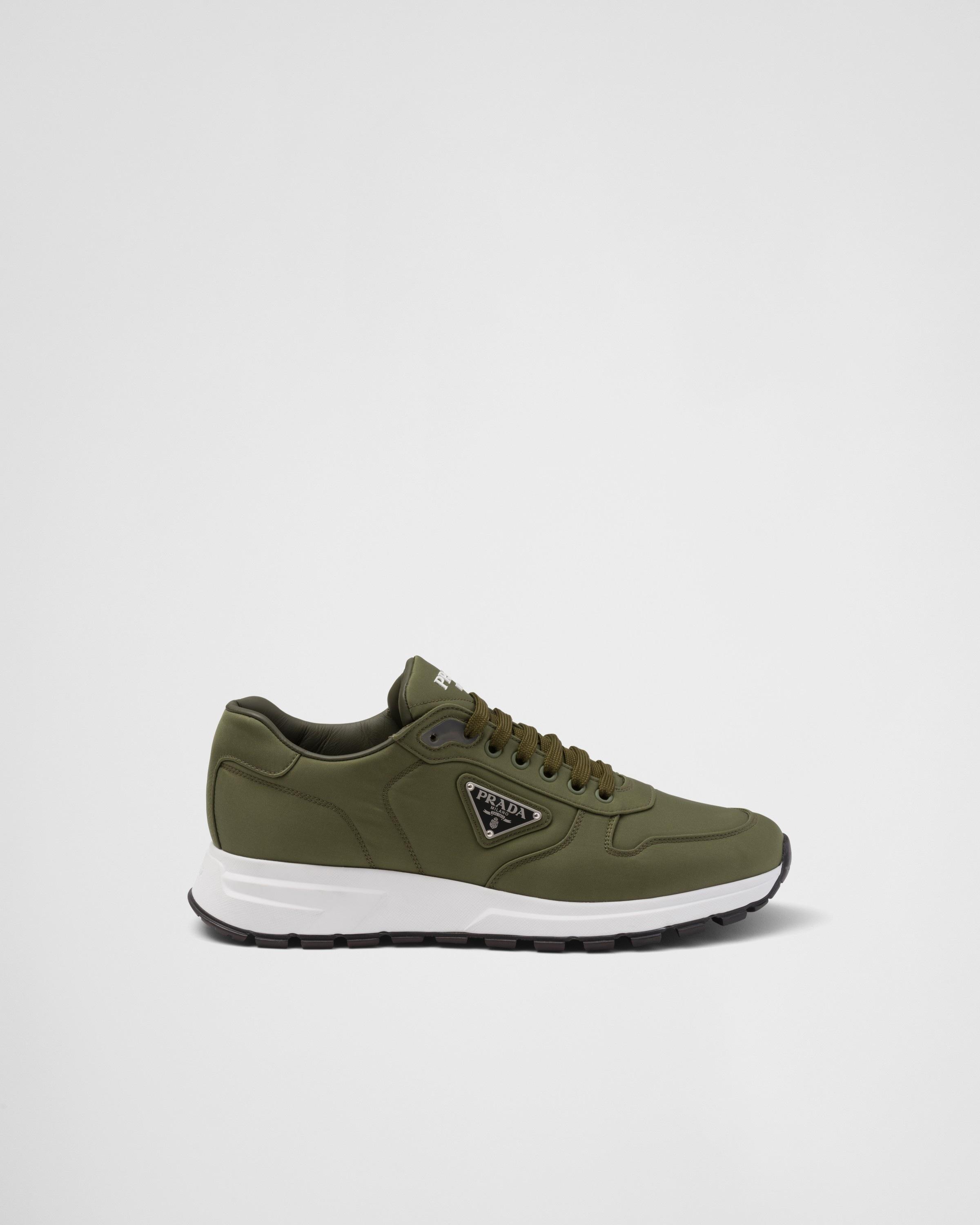Prada Prax 01 Re-Nylon Logo-Plaque Nylon Low-Top Sneakers in Green