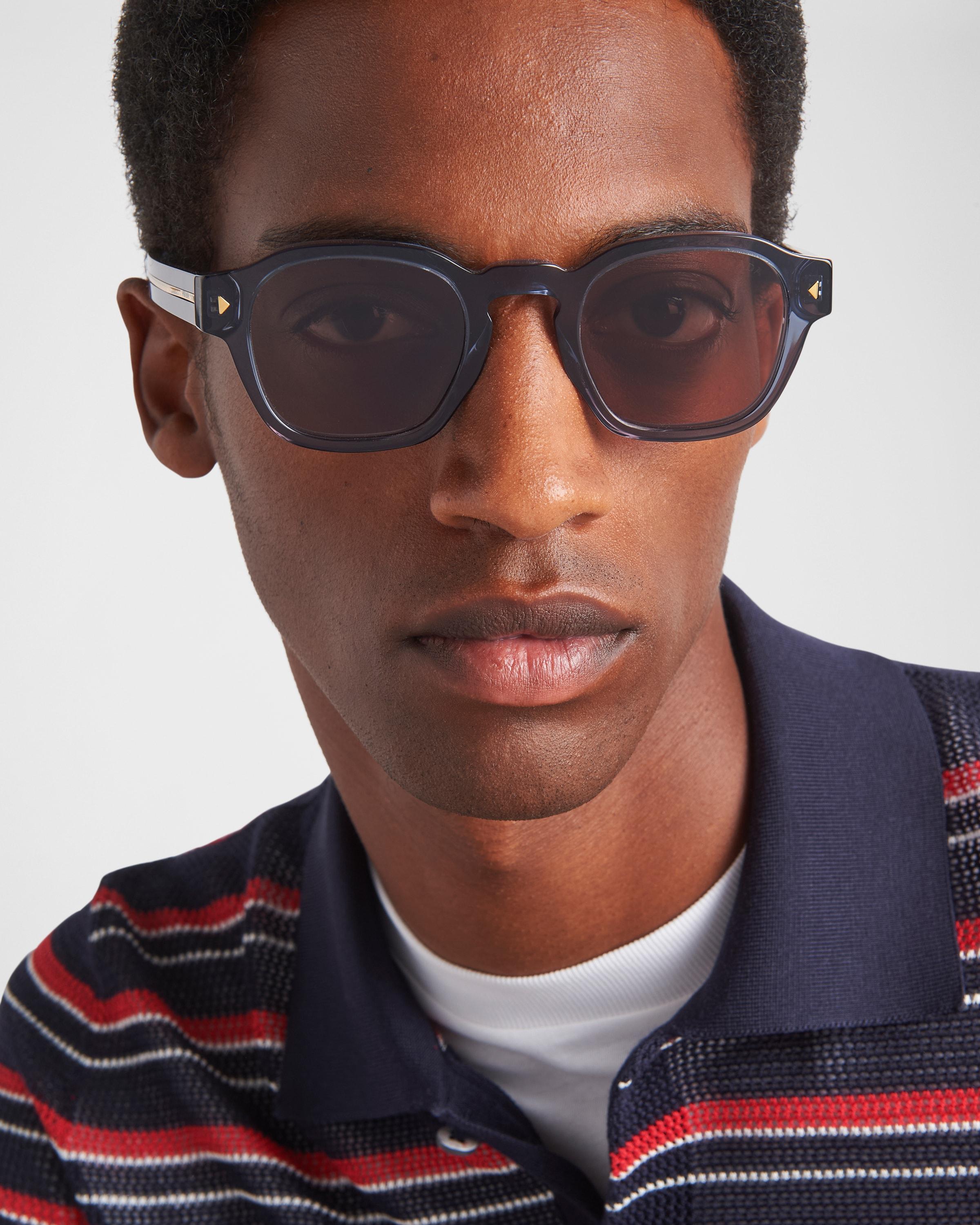 Prada sunglasses with the iconic metal plaque Prada Sunglasses Men – Iconic Metal Plaque, Black Lenses  main image 3
