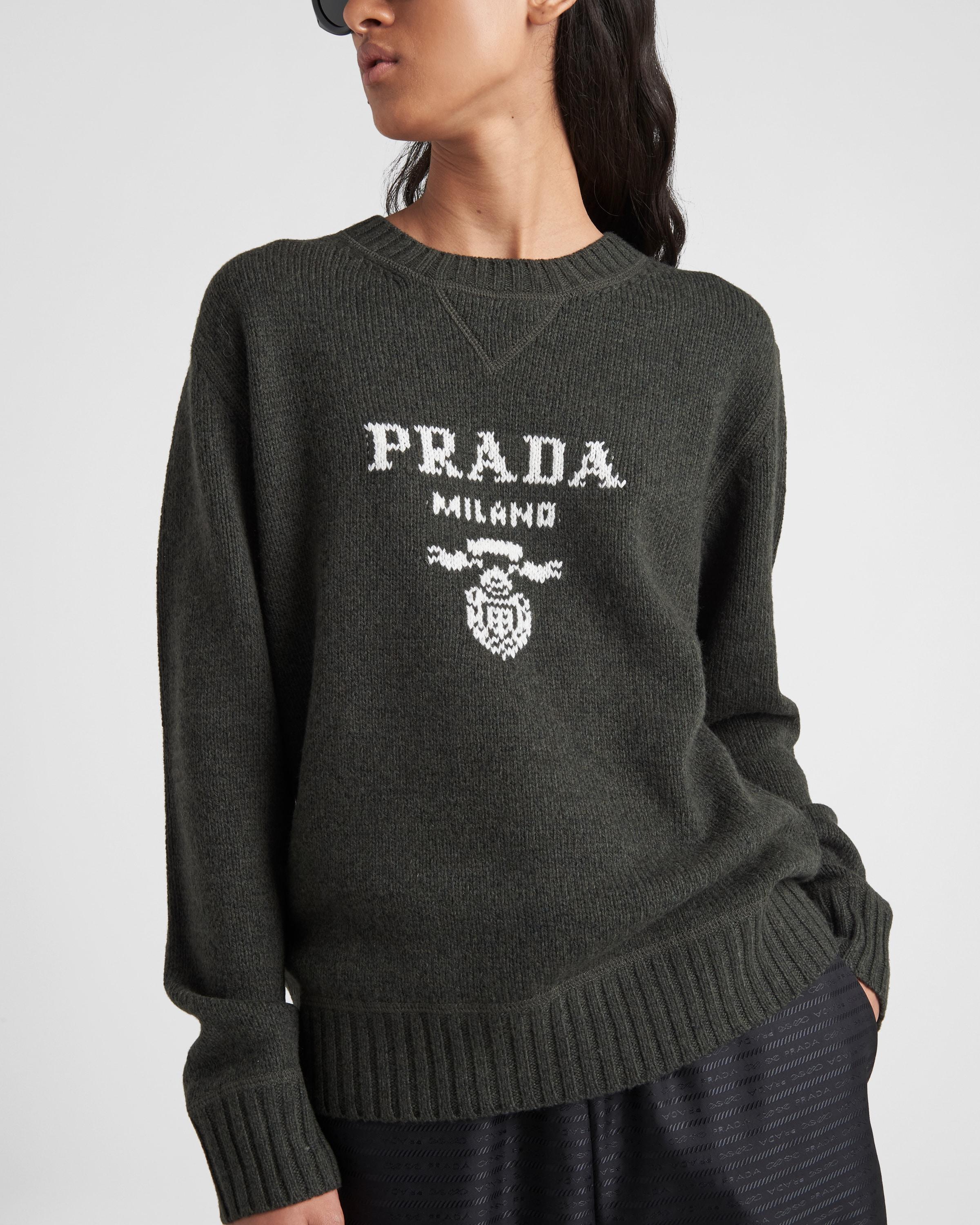 Prada Cashmere And Wool Logo Crew-neck Sweater in Green | Lyst