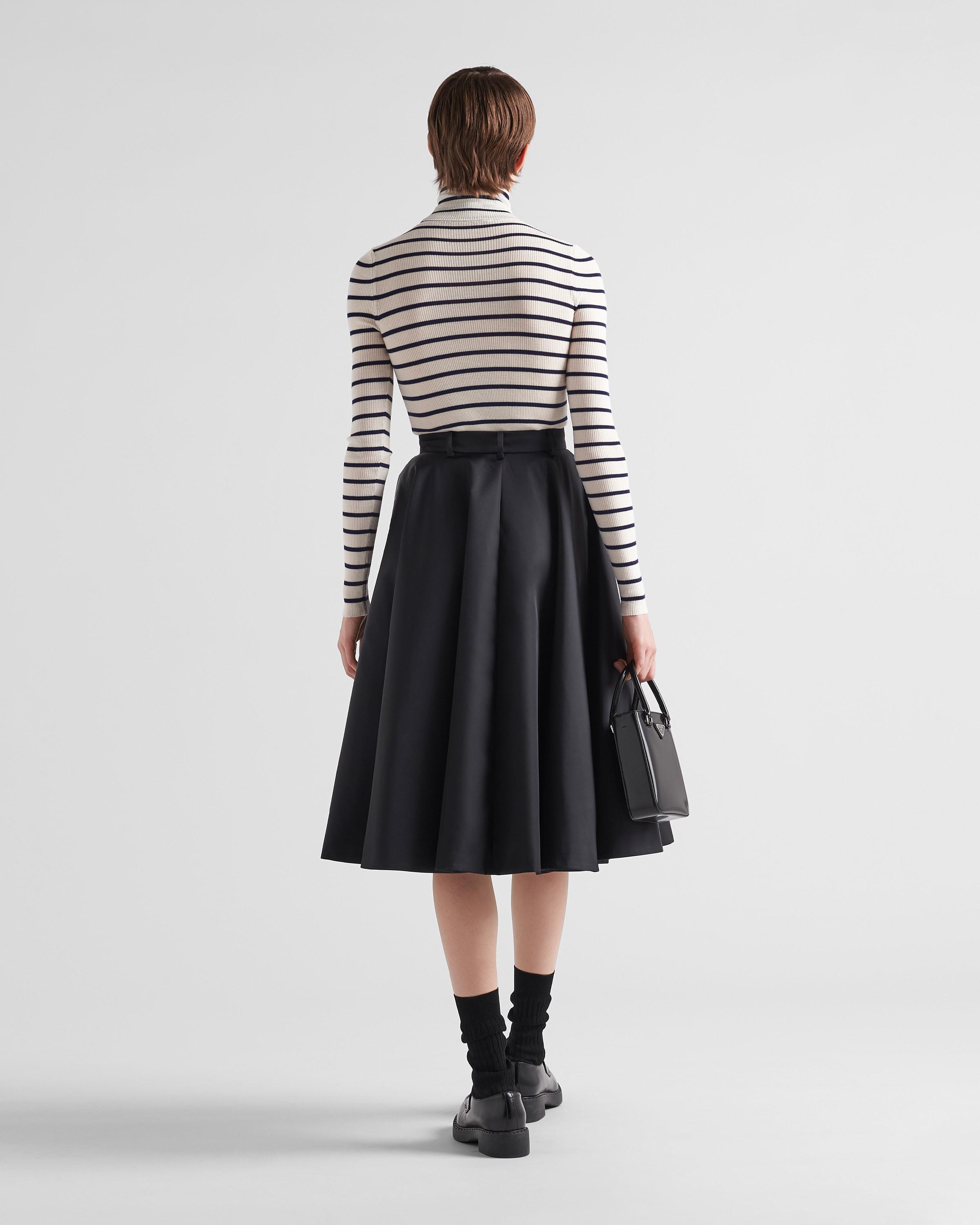 Prada Pleated Full Skirt in Black | Lyst