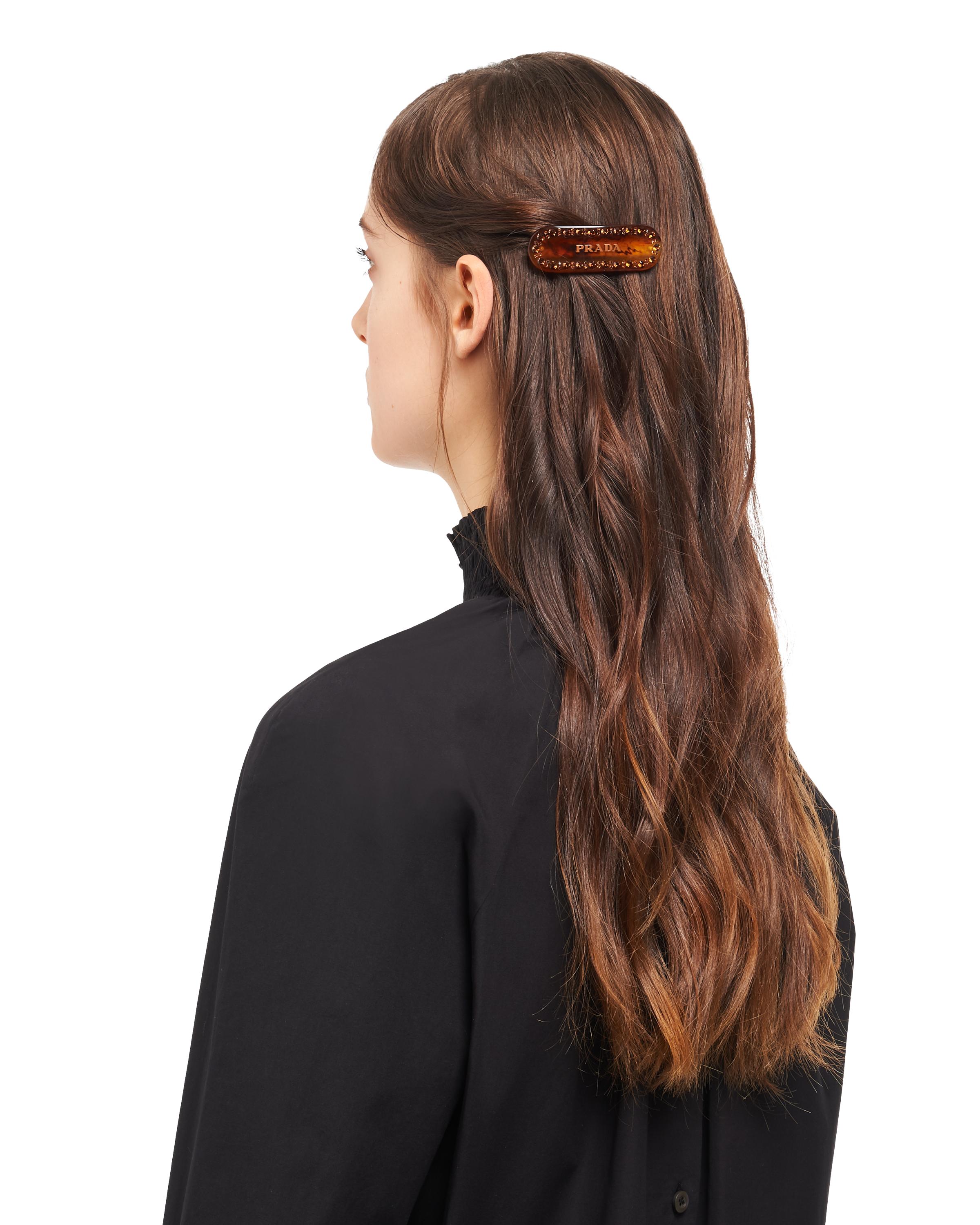 prada logo hair clip