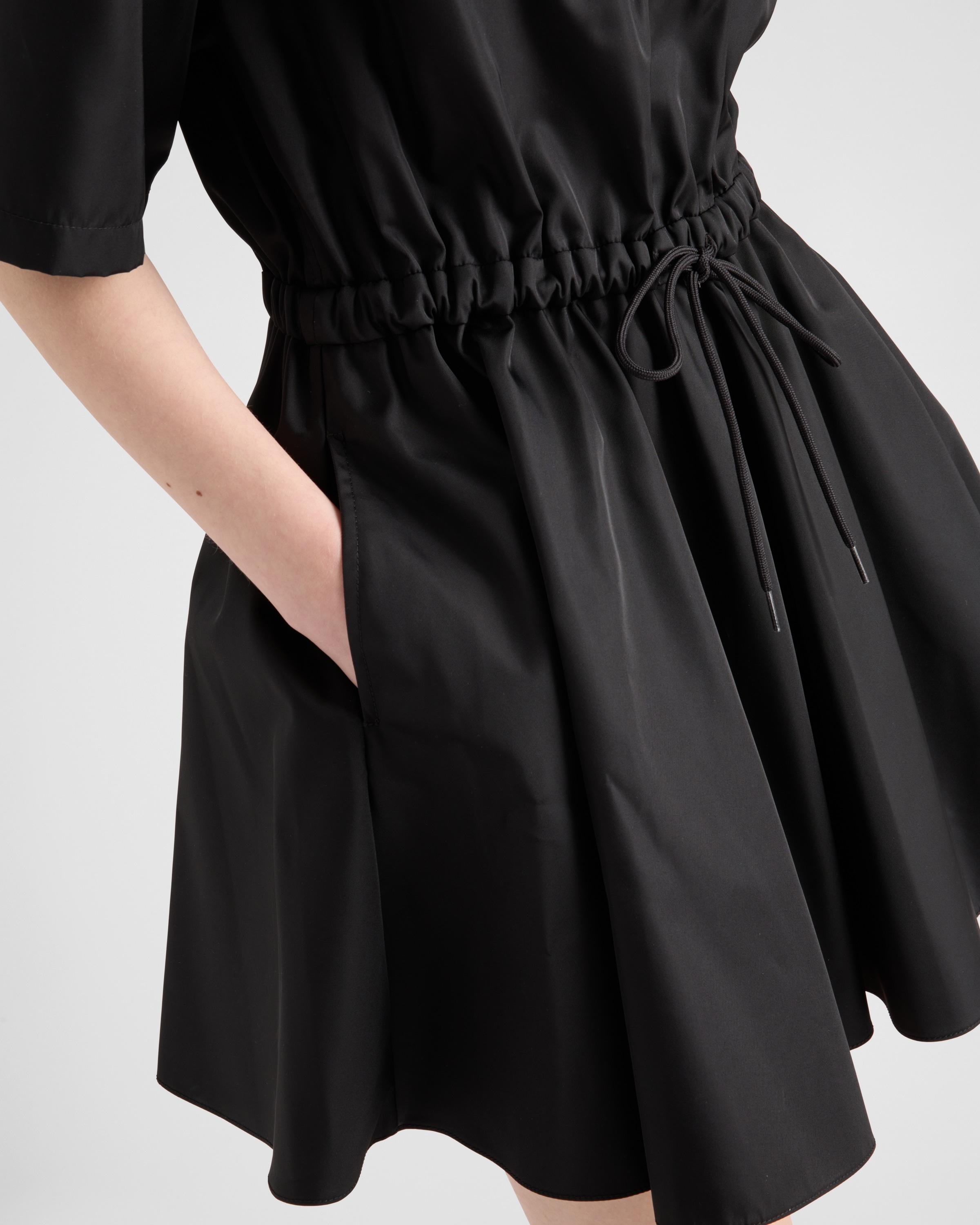 ワンピース PRADA SHORT BLACK DRESS IN RE-NYLON Prada Short-Sleeved Re-Nylon Dress in Black | Lyst