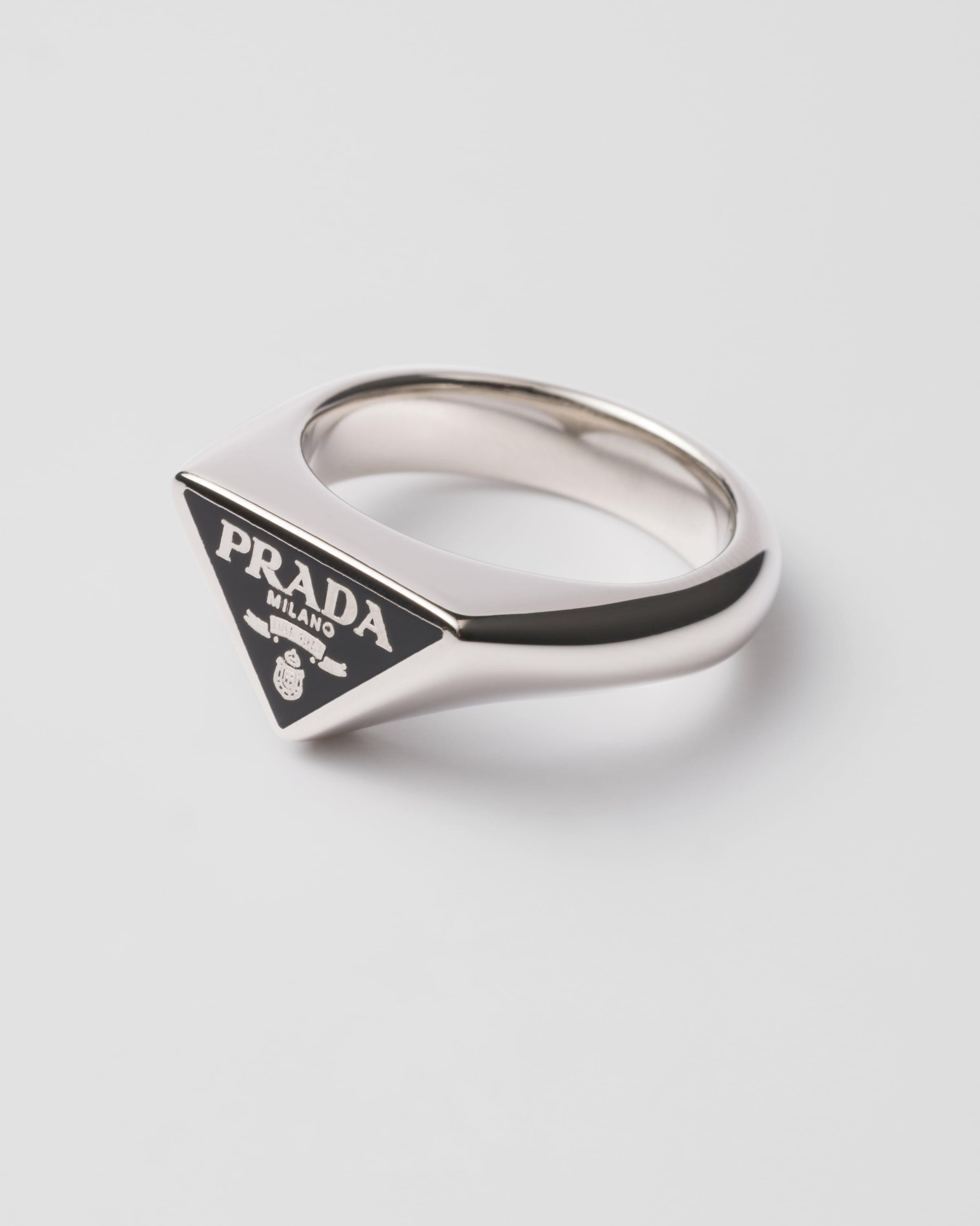 Promise Rings Prada Prada wedding rings | Beachweddingtips.com