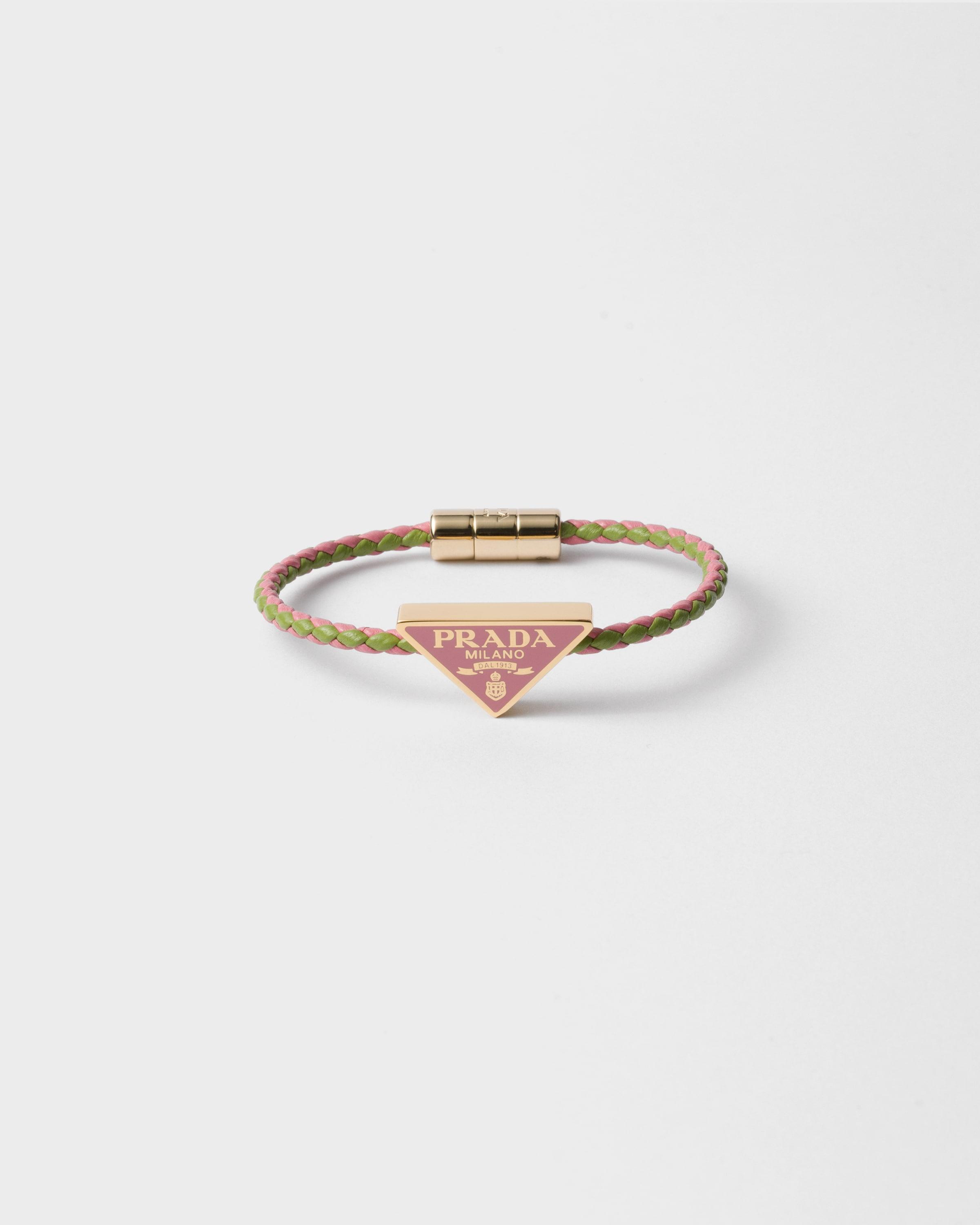 prada-Rose-petaleVert-gazon-