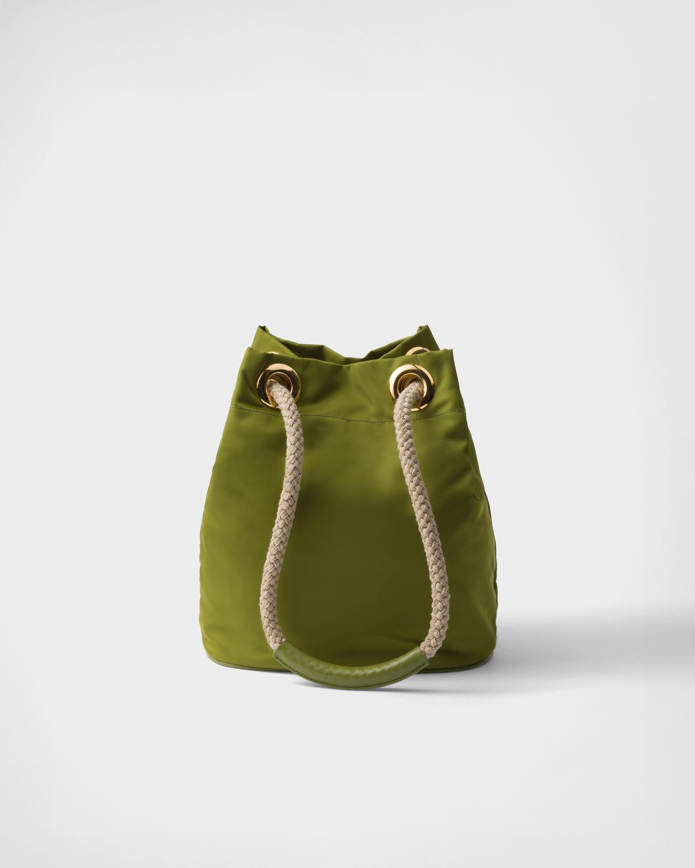 ショルダーバッグ・ポシェット PRADA Pastel Green Re-Nylon Bucket Bag Prada Pastel Green Re-Nylon Bucket Bag – LOZURI®