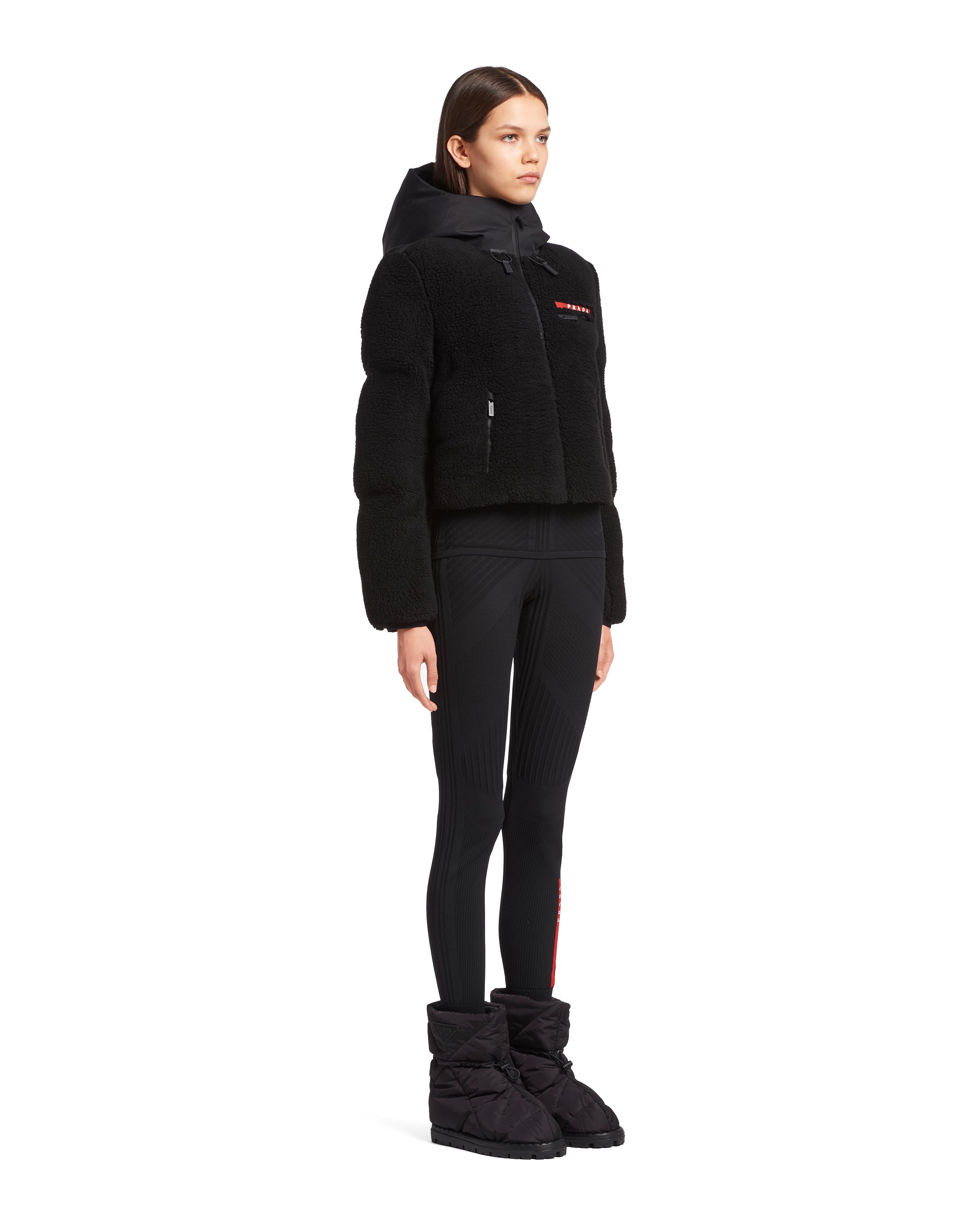 black cropped fleece